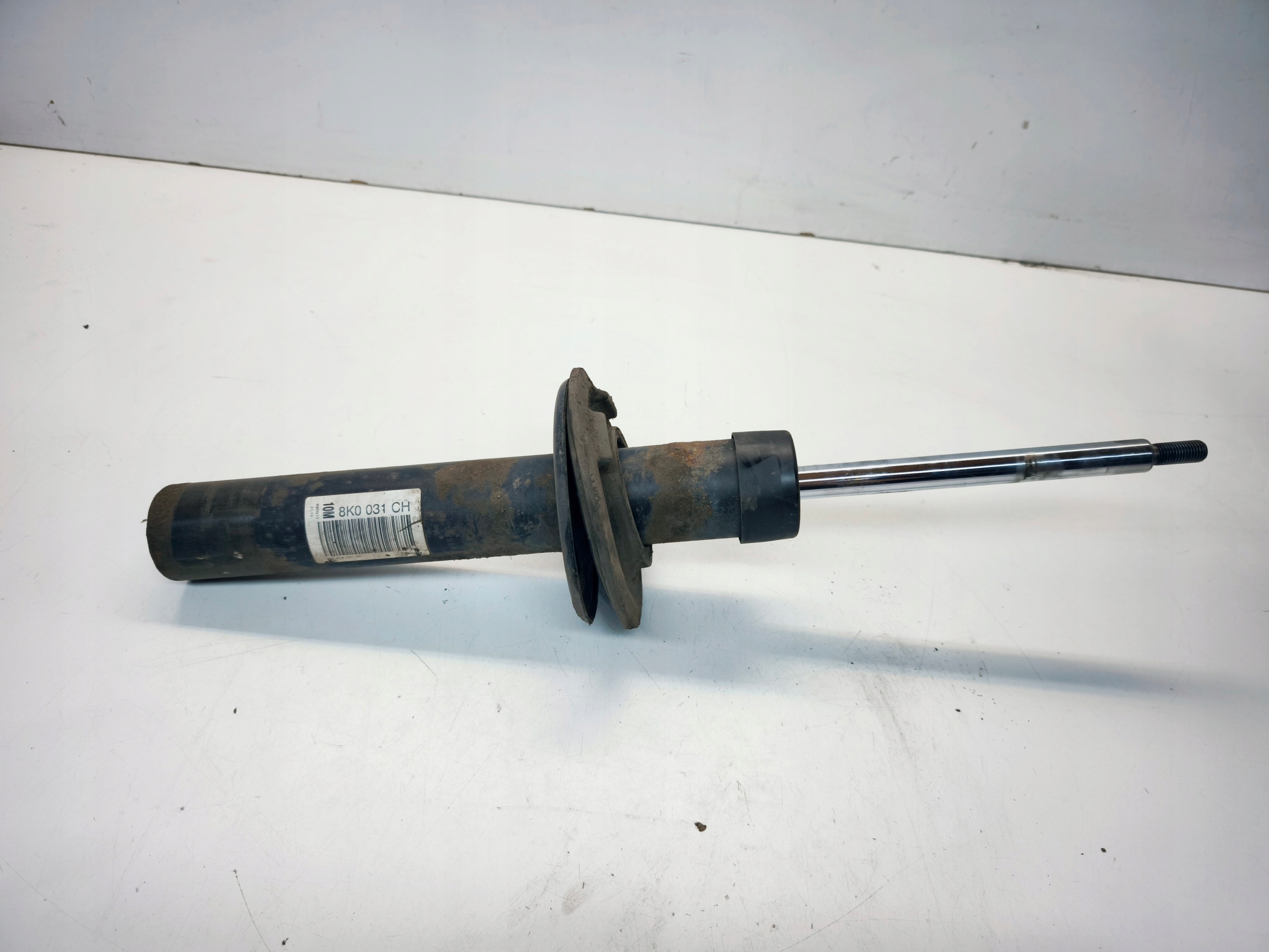 Stoßdämpfer links oder rechts vorne AUDI A4 B8 A5 8T 8K0413031CH 8K0031CH