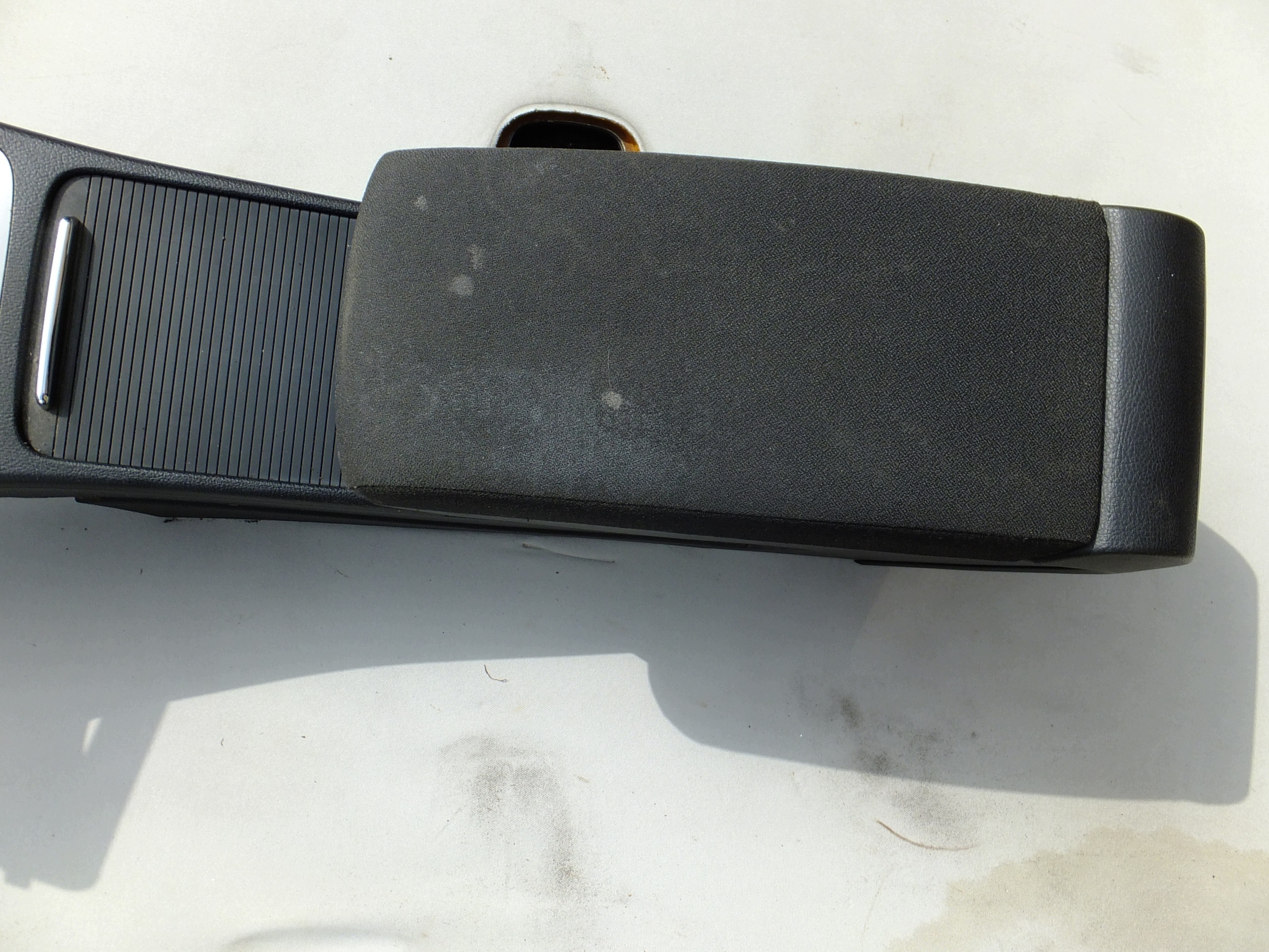 bracciolo tunel vw passat b6 2007r EUROPA