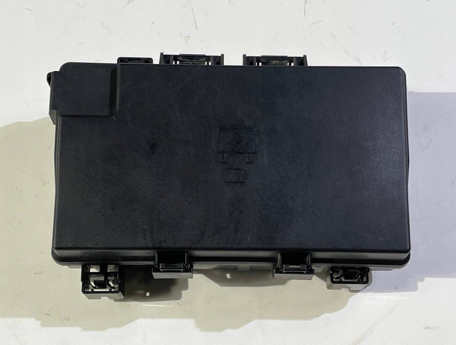 Module fusibles Complète Fusibles Dodge RAM 1500 2013