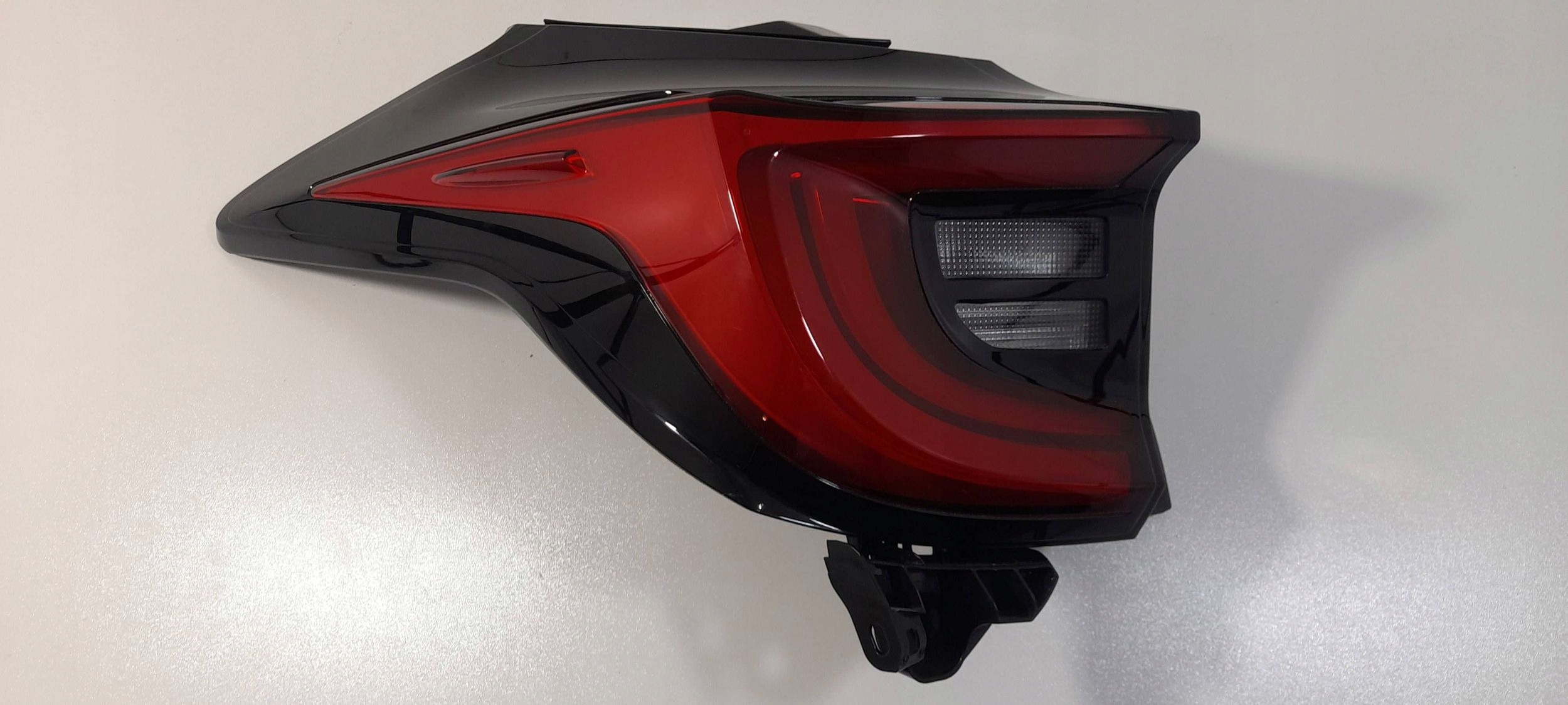 Toyota Yaris IV XP210 light rear left FULL LED KOITOK012 (R375)