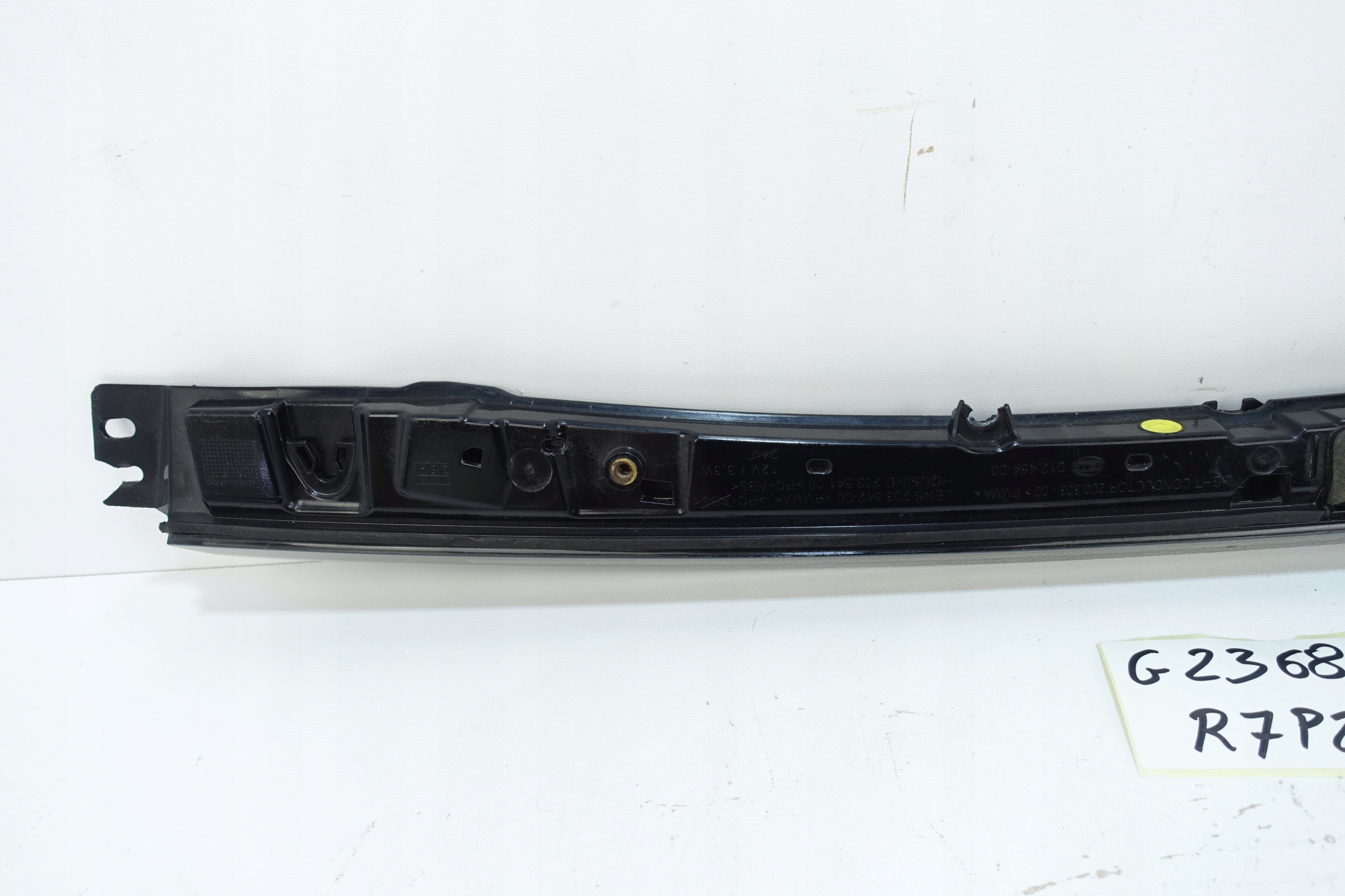 JAGUAR XE 2015- TRZECIE light STOP GJ32-13A613-AE