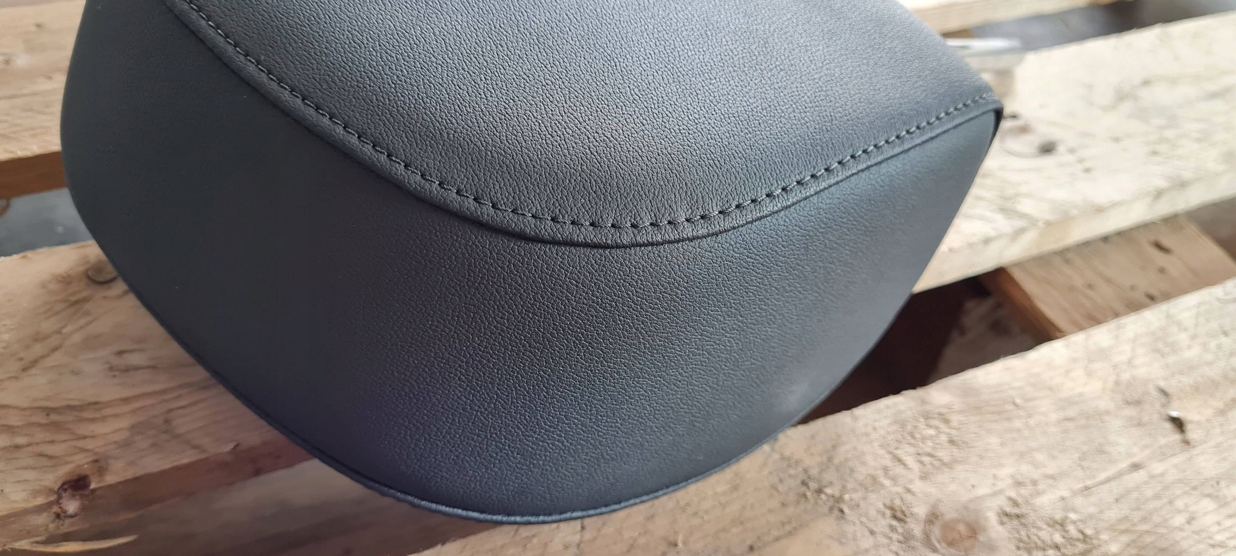 A6 C8 4K rest seat right front leather SKORZANY 4K0881904C