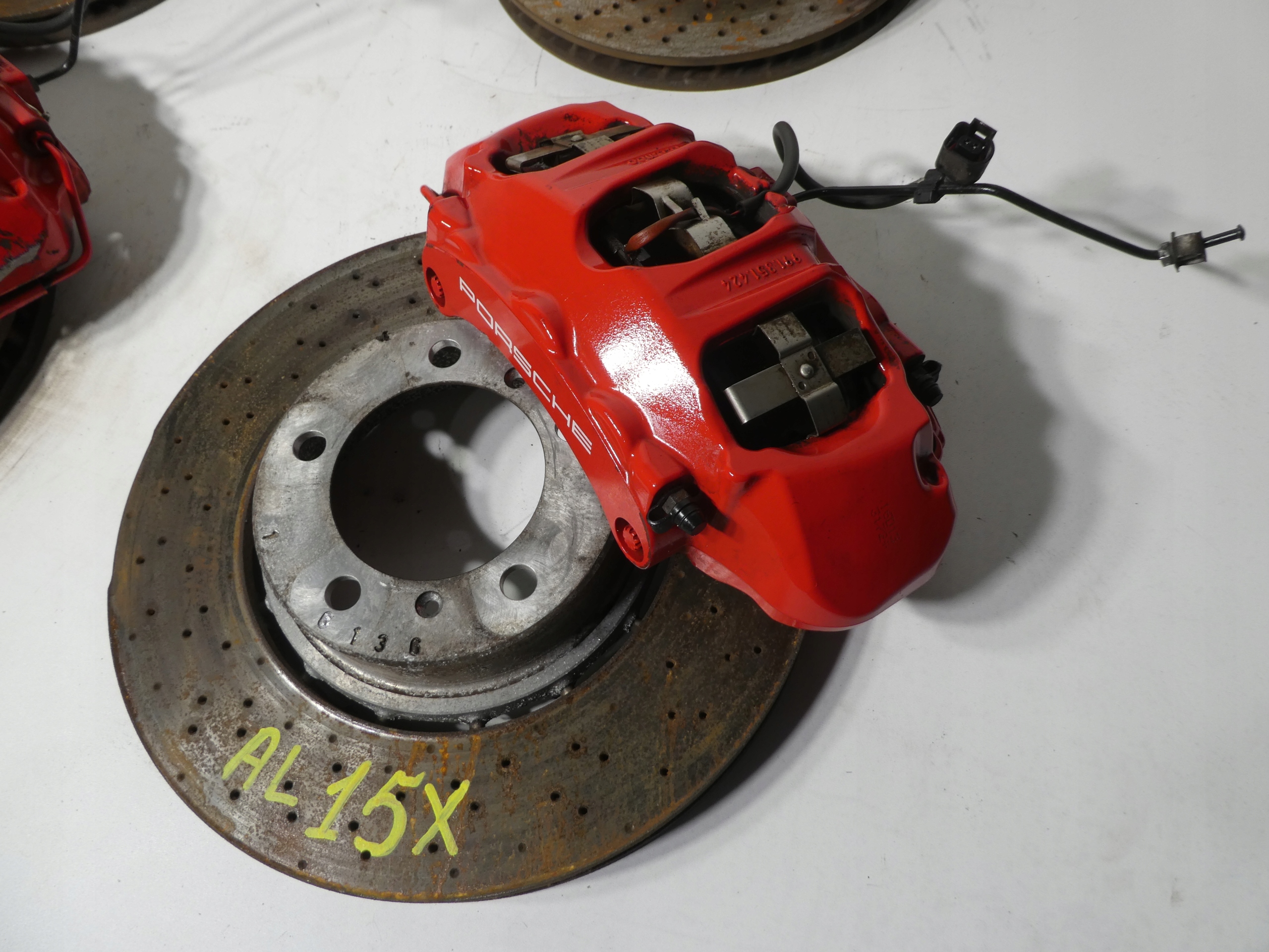 KOMPLET HAMULCE discs calipers PORSCHE 911