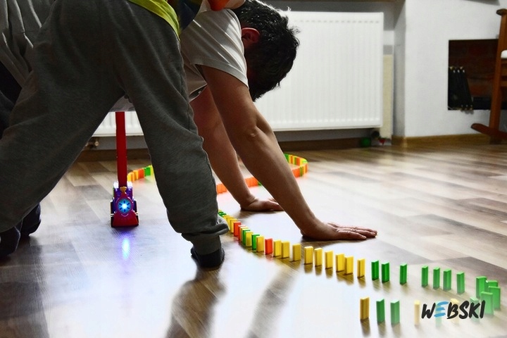 Ciuchcia Dominik: Tradycyjna Zabawka -Nowe Wydanie Nazwa ZAB21CCDM