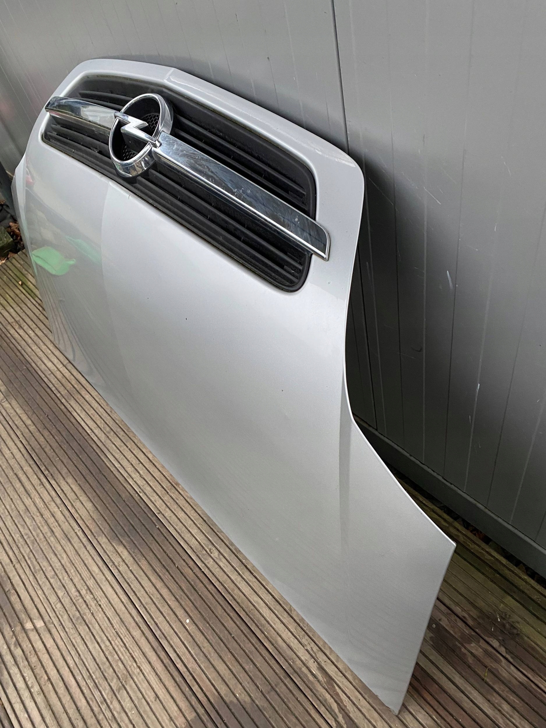 OPEL MERIVA A complete bonnet front SREBRNA