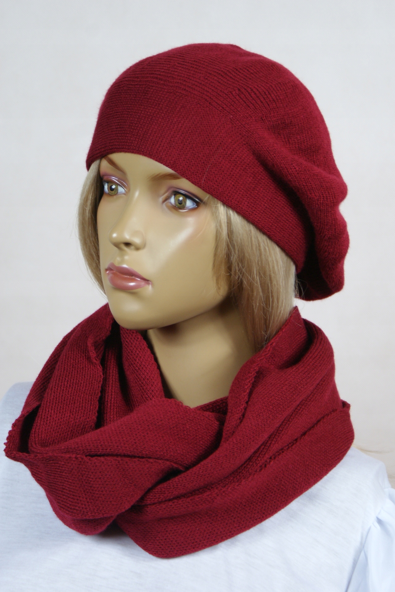 DAMSKI KOMPLET CZAPKA _ BERET + KOMIN Płeć kobieta