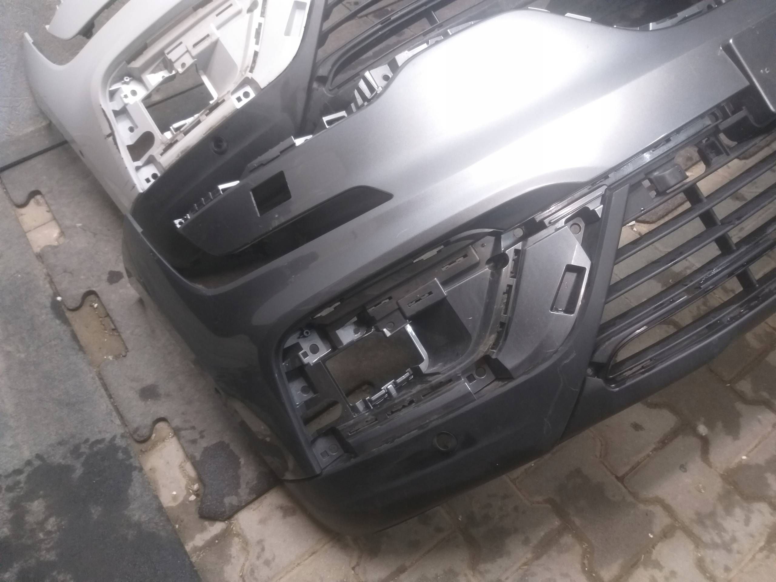 bumper front RENAULT KOLESO II 2 LIFT 19