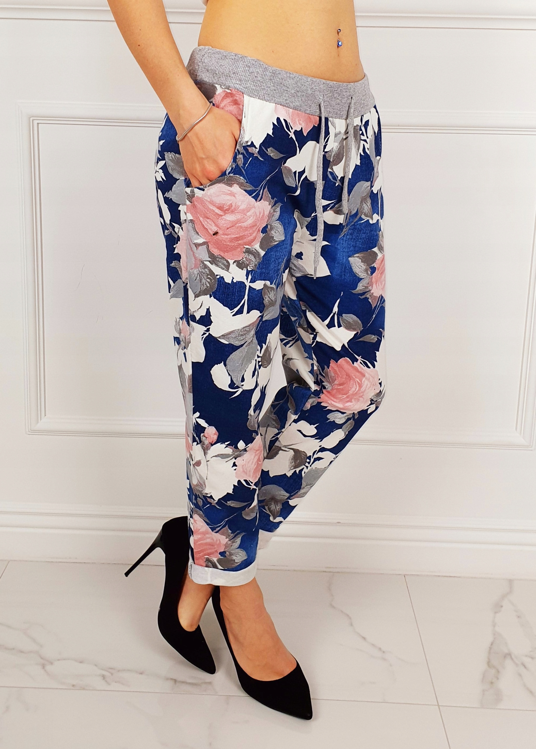 WYGODNE - SPODNIE - DRESOWE - KWIATY - BAWEŁNIANE Materiał dominujący bawełna