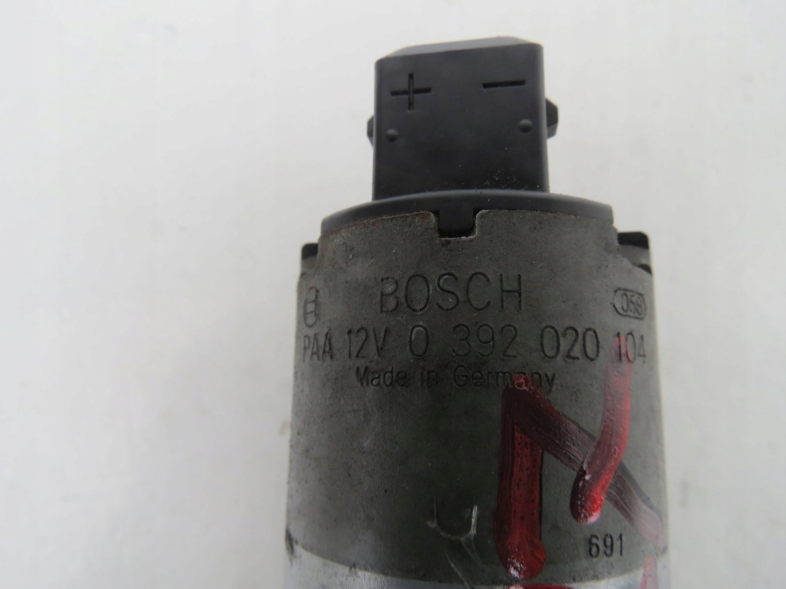 pumpa motorić vode VOLVO XC90 V8 4.4 30776243