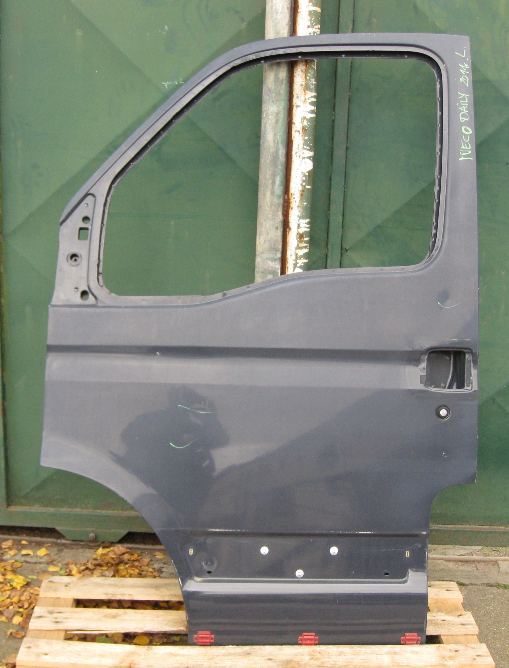 IVECO DAILY IV 11R door left front EU