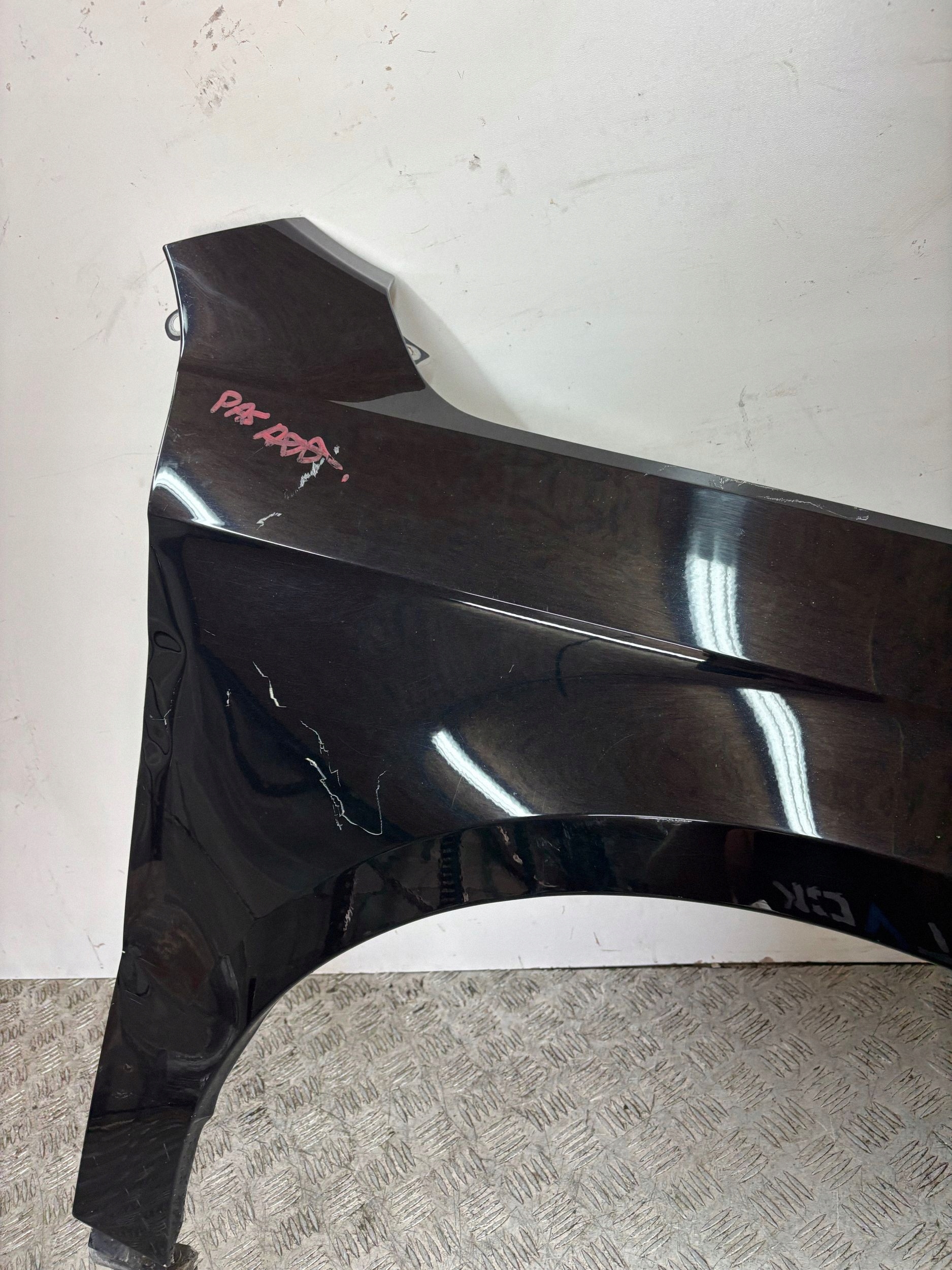 fender front front right VW PASSAT B7