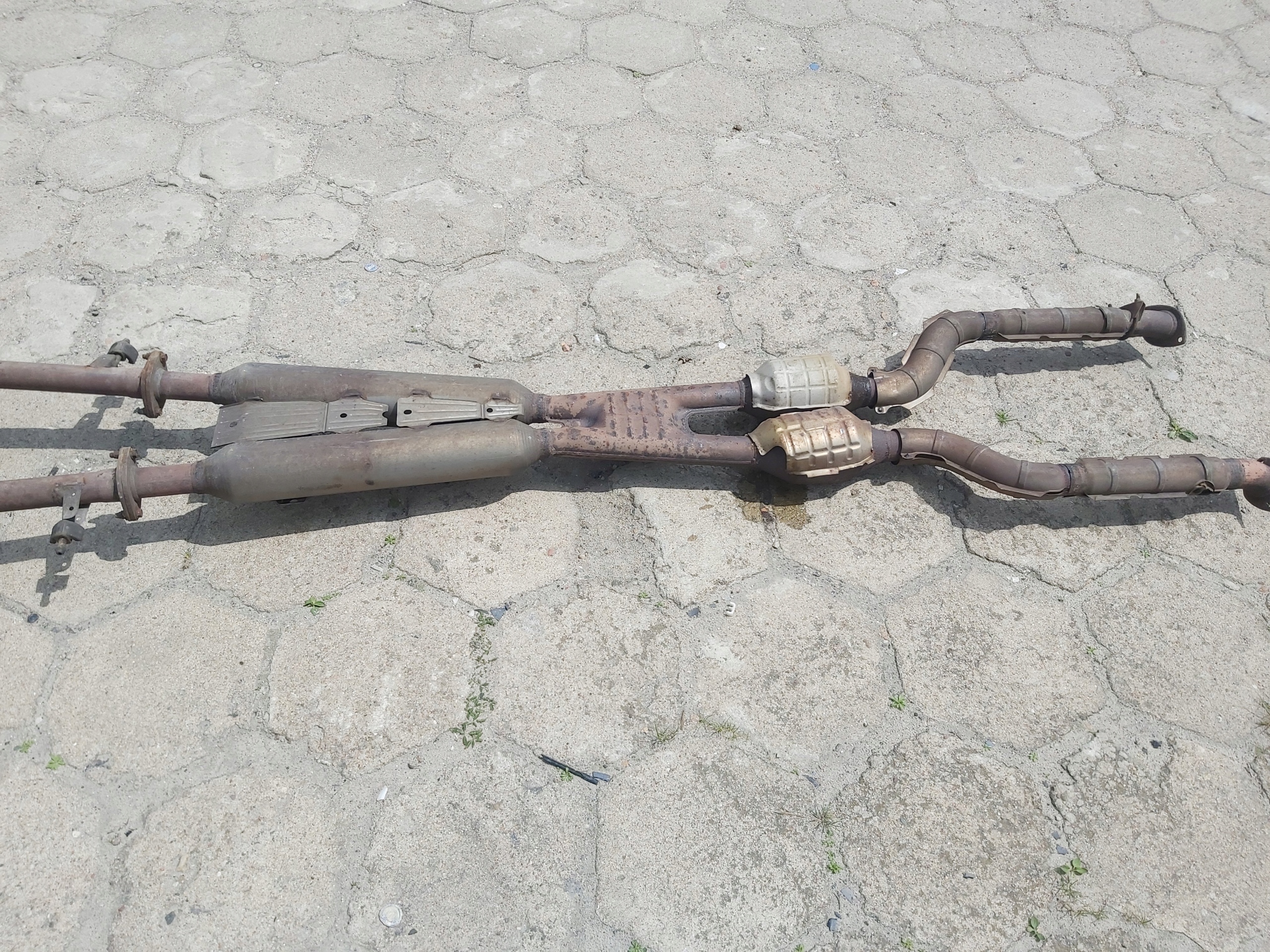 Tlumič, výfuk LEXUS LS 460 LS460 IV