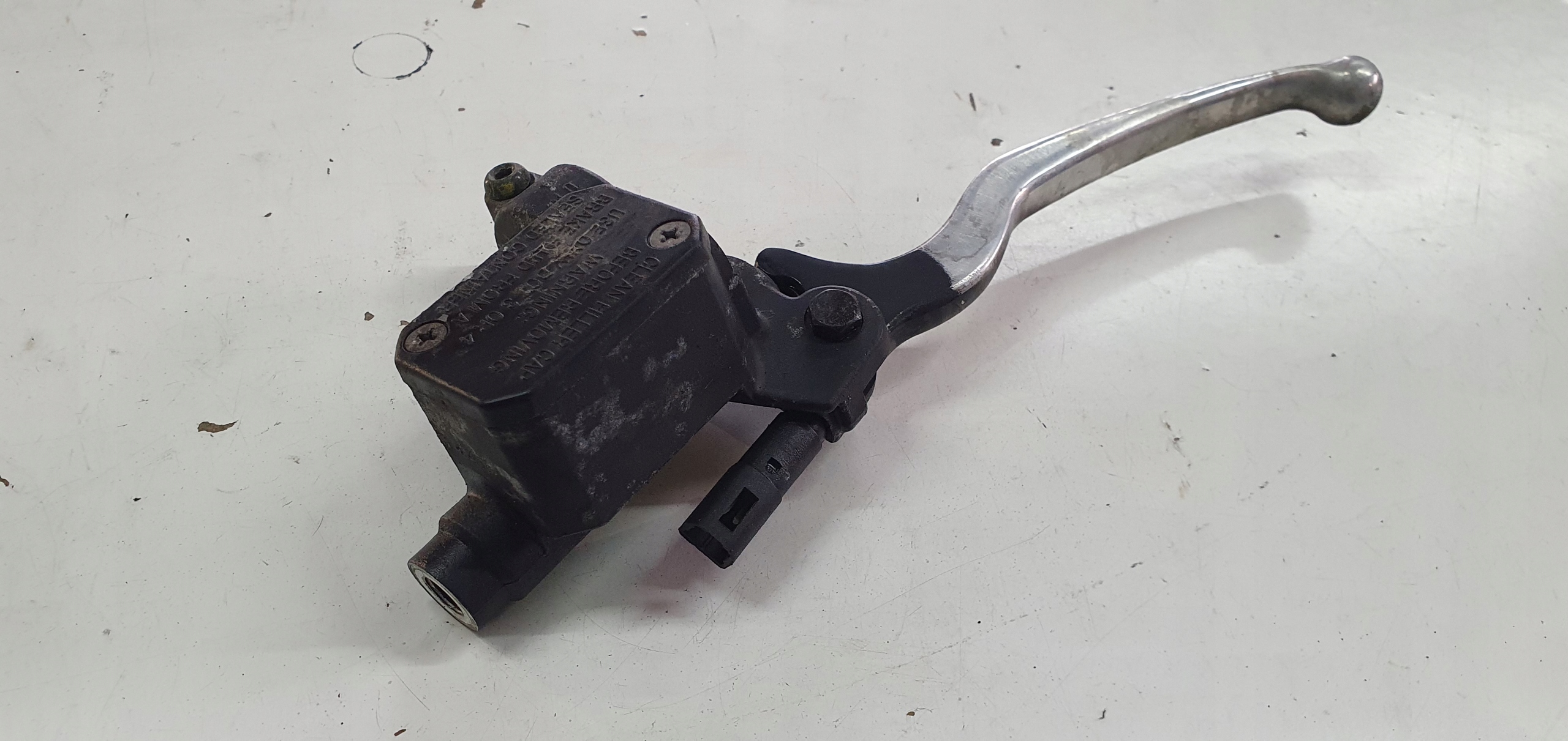 PIAGGIO X-EVO XEVO 125 LEWA POMPA HAMULCA