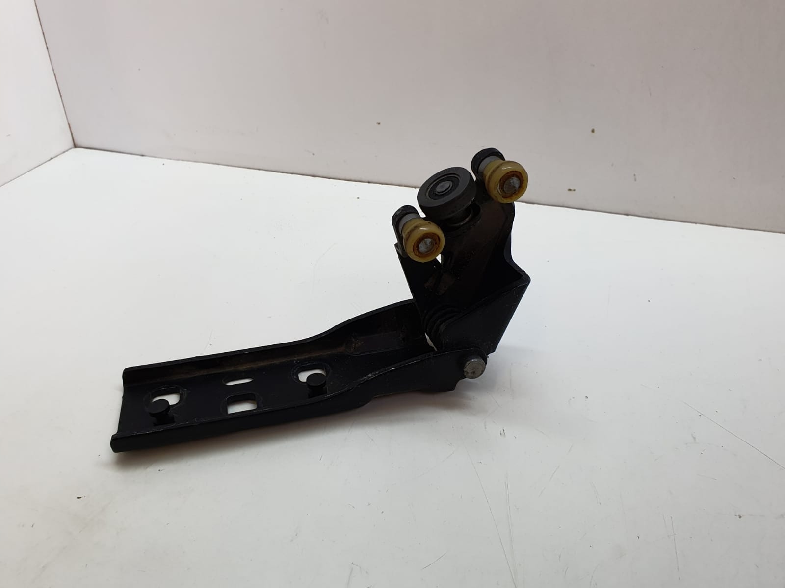 PROWADNICA DRZWI BOCZNYCH TRAFIC III VIVARO B Typ samochodu Samochody osobowe Samochody dostawcze