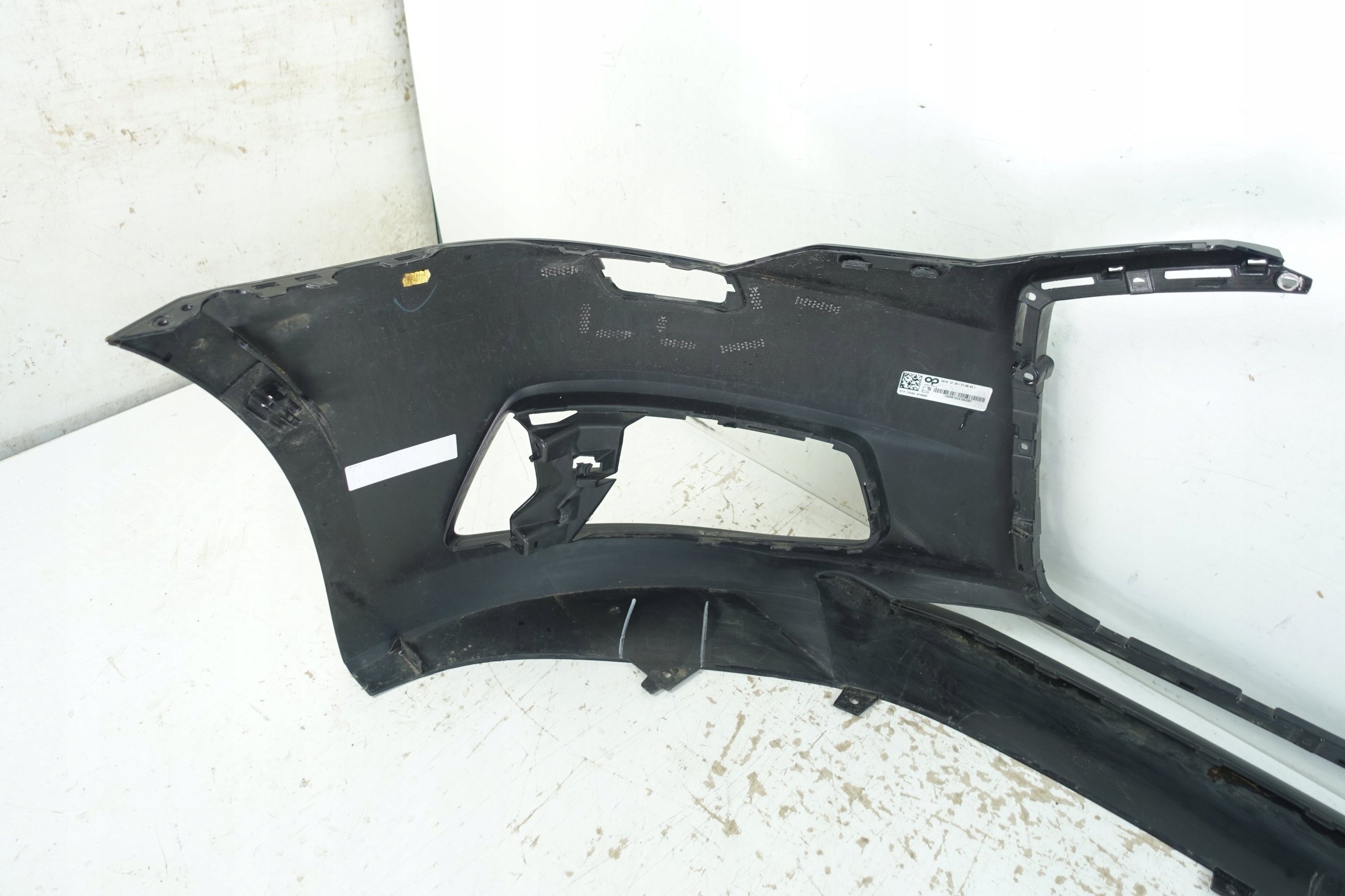 AUDI A6 C8 4K0 2018- bumper front front 4K0807437A