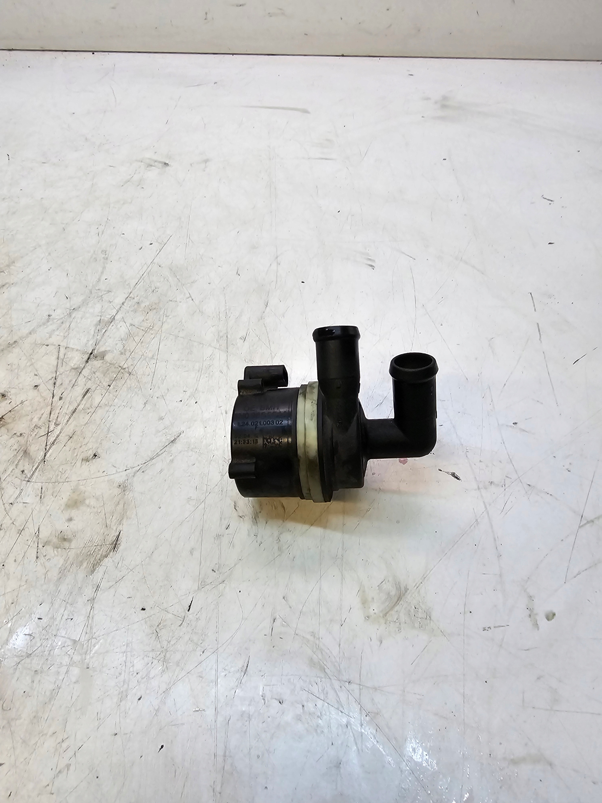 ventil vody prídavná Pumpa AUDI A4 B8 5N0965561A