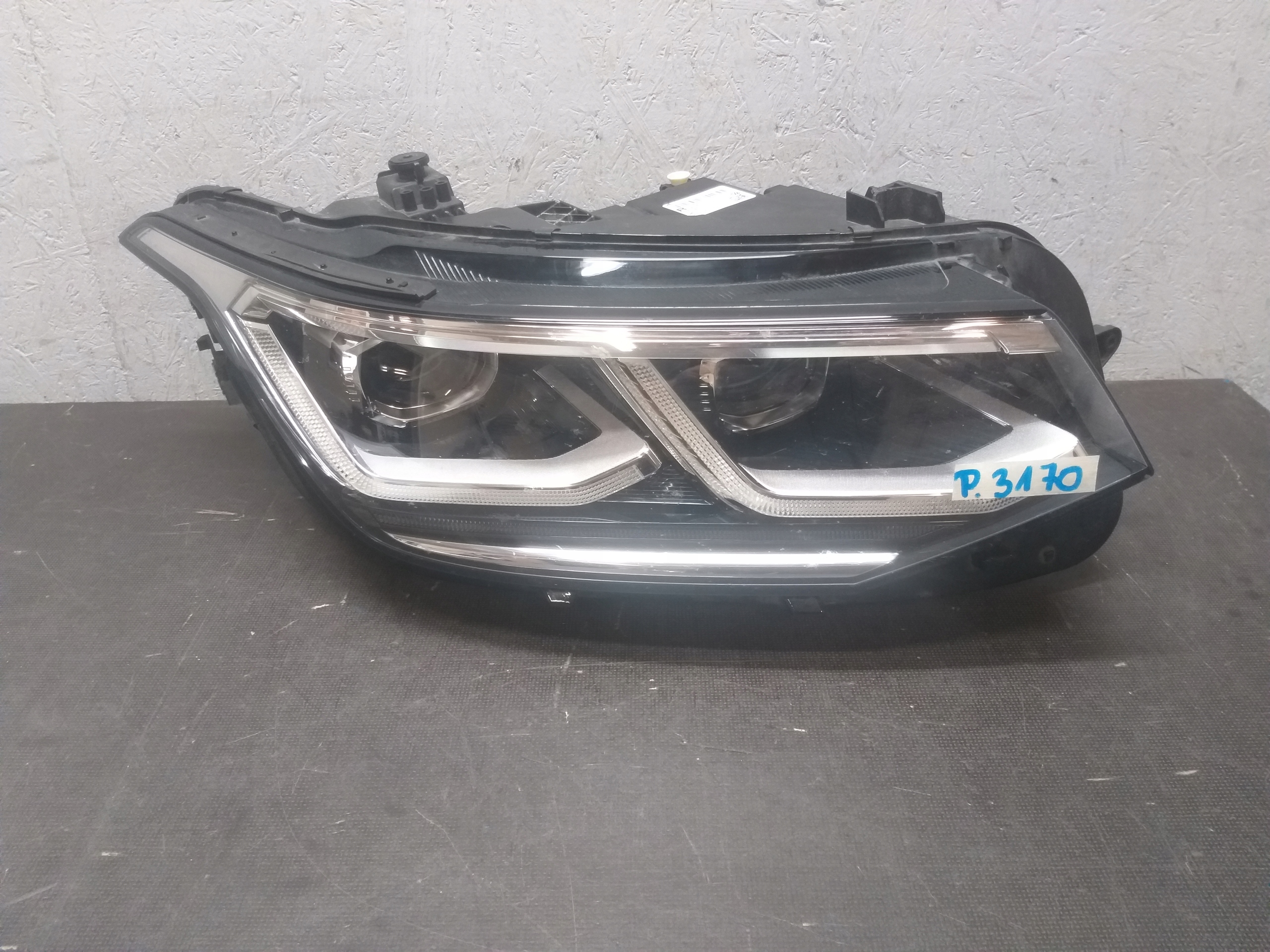 LIGHT FRONT RIGHT VW TIGUAN LIFT FULL LED 5NB941082C