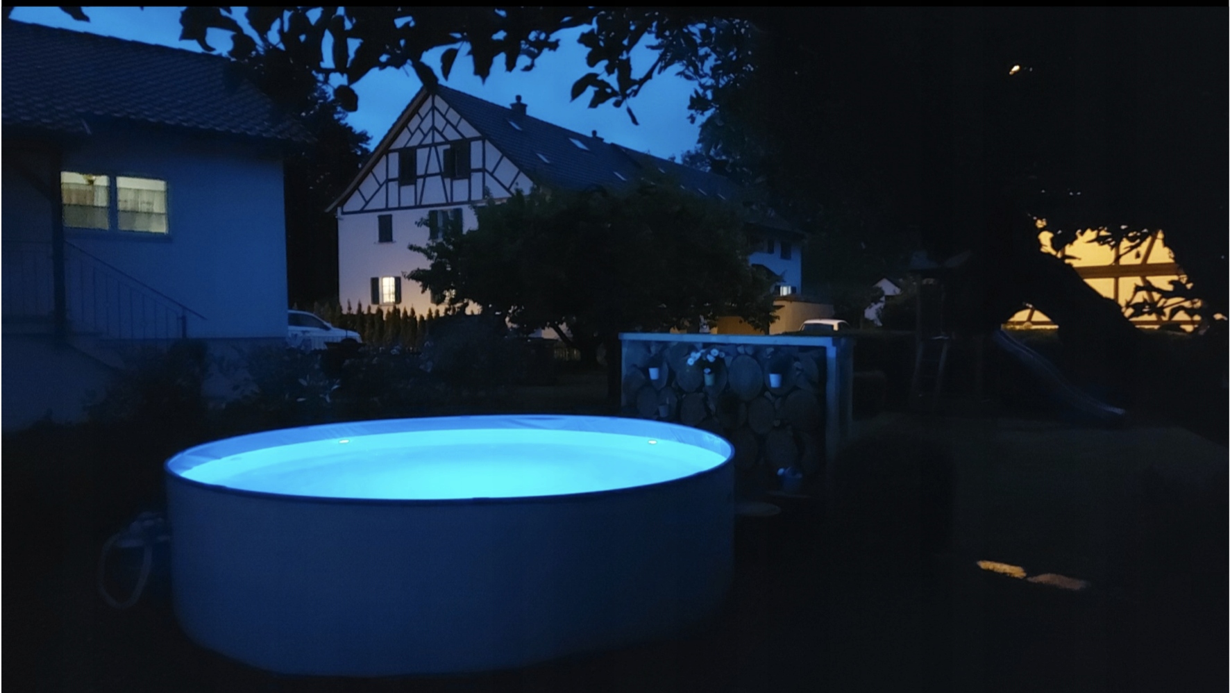 OŚWIETLENIE BASENU XL LAMPKI BASENOWE 4 SZTUKI PODOWNE OGRODOWEGO LAMPA Kod producenta 6096400299278