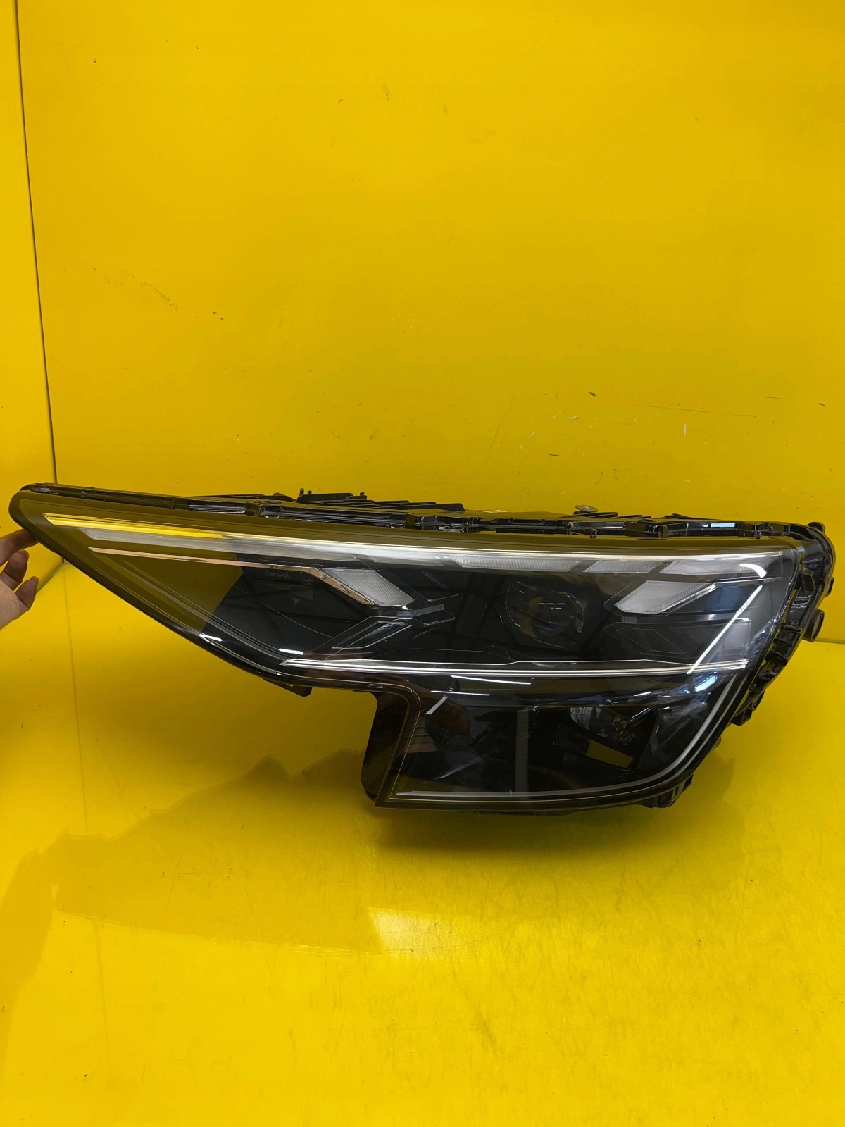 light left Audi Q8 4M8 Lift Full Led Matrix 4M8941039