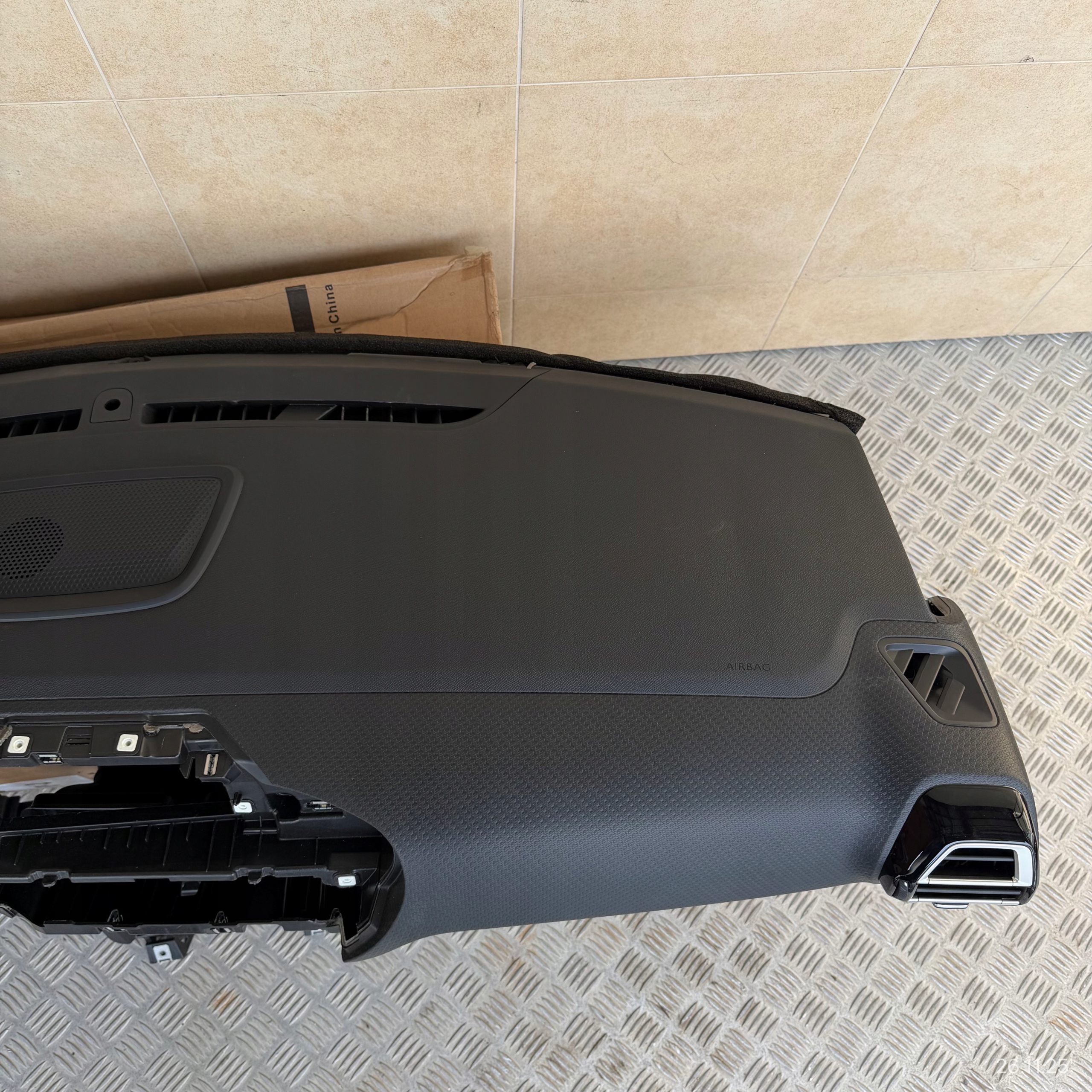 dashboard complete airbag console tension belts cockpit CITROEN C4 X 2025 ROK