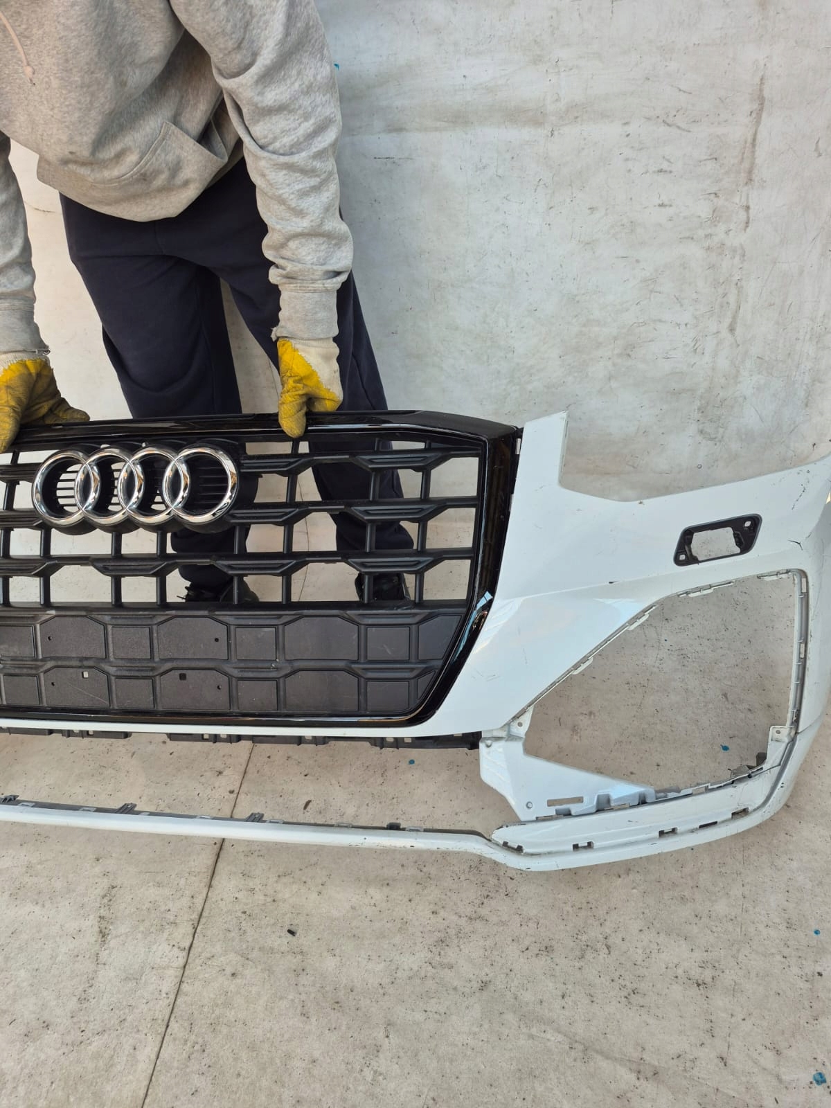 AUDI Q2 81A LIFT S-LINE 21- bumper front front SPR PDC 81A807437G