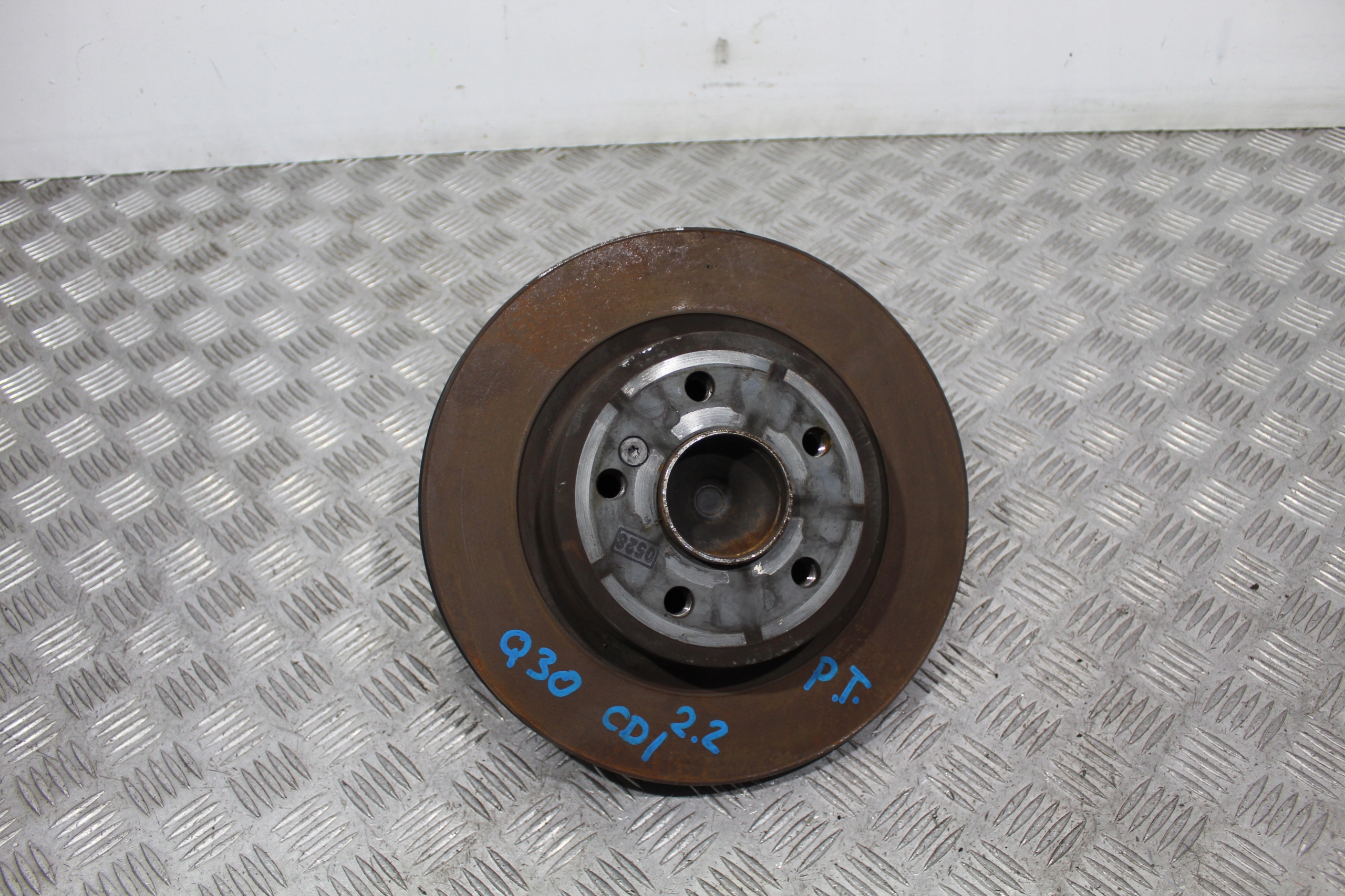 swing right rear part INFINITI Q30