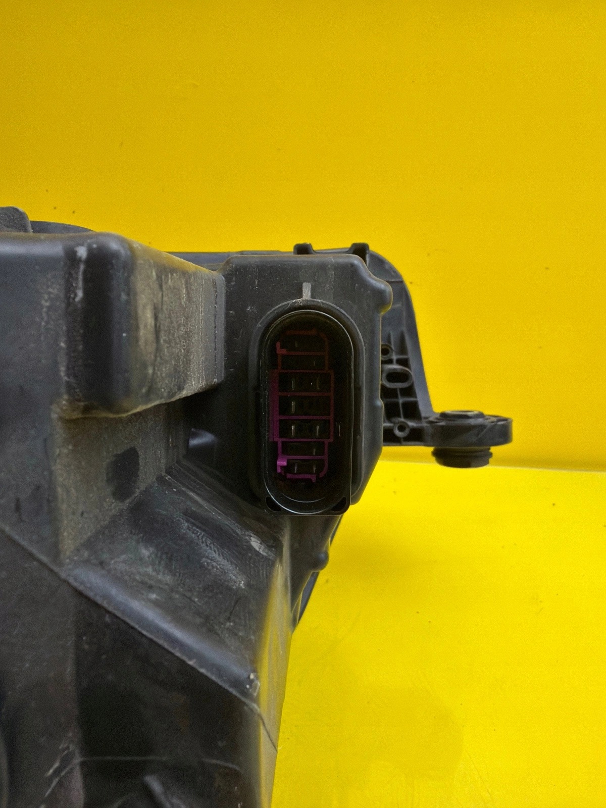 light right Skoda Superb III Bi-Xenon Led 3V1941016B
