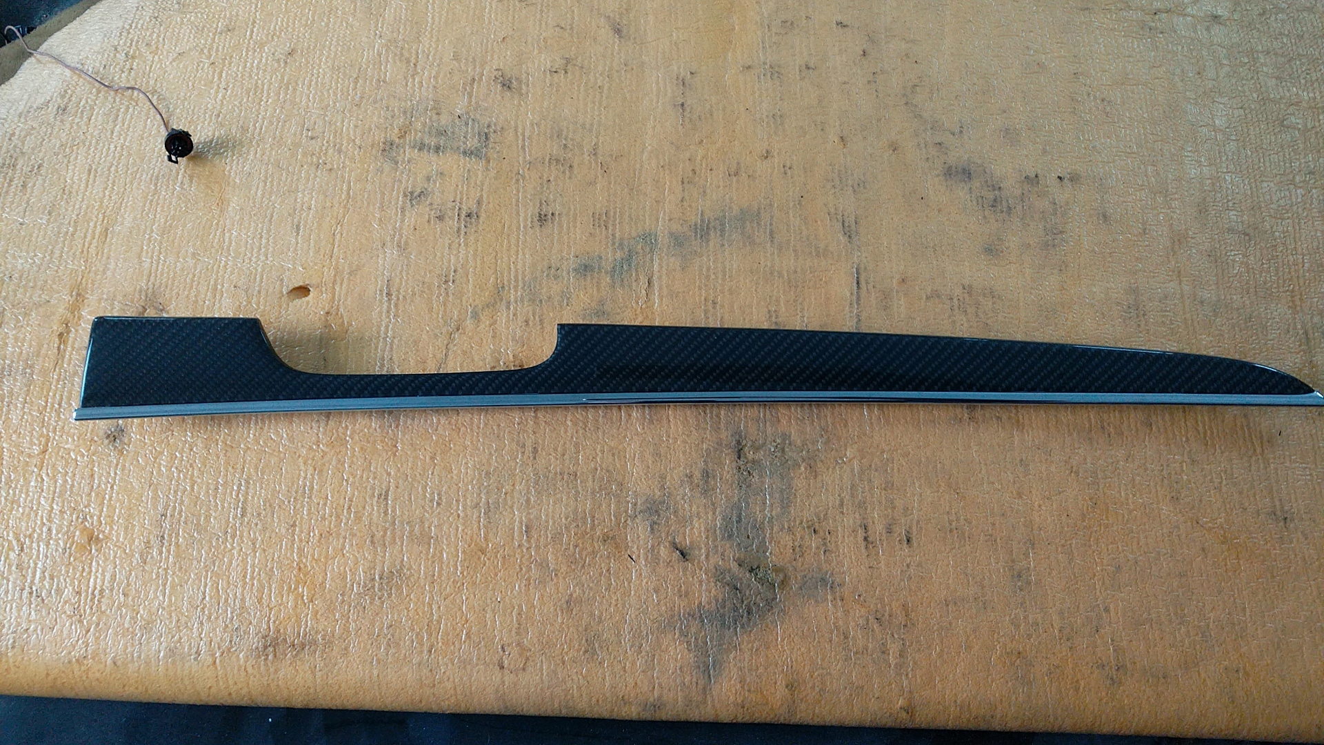 JEEP GRAND CHEROKEE WK2 SRT DEKOR CARBON LISTWA OZDOBNA DRZWI PRAWY TYŁ BDB