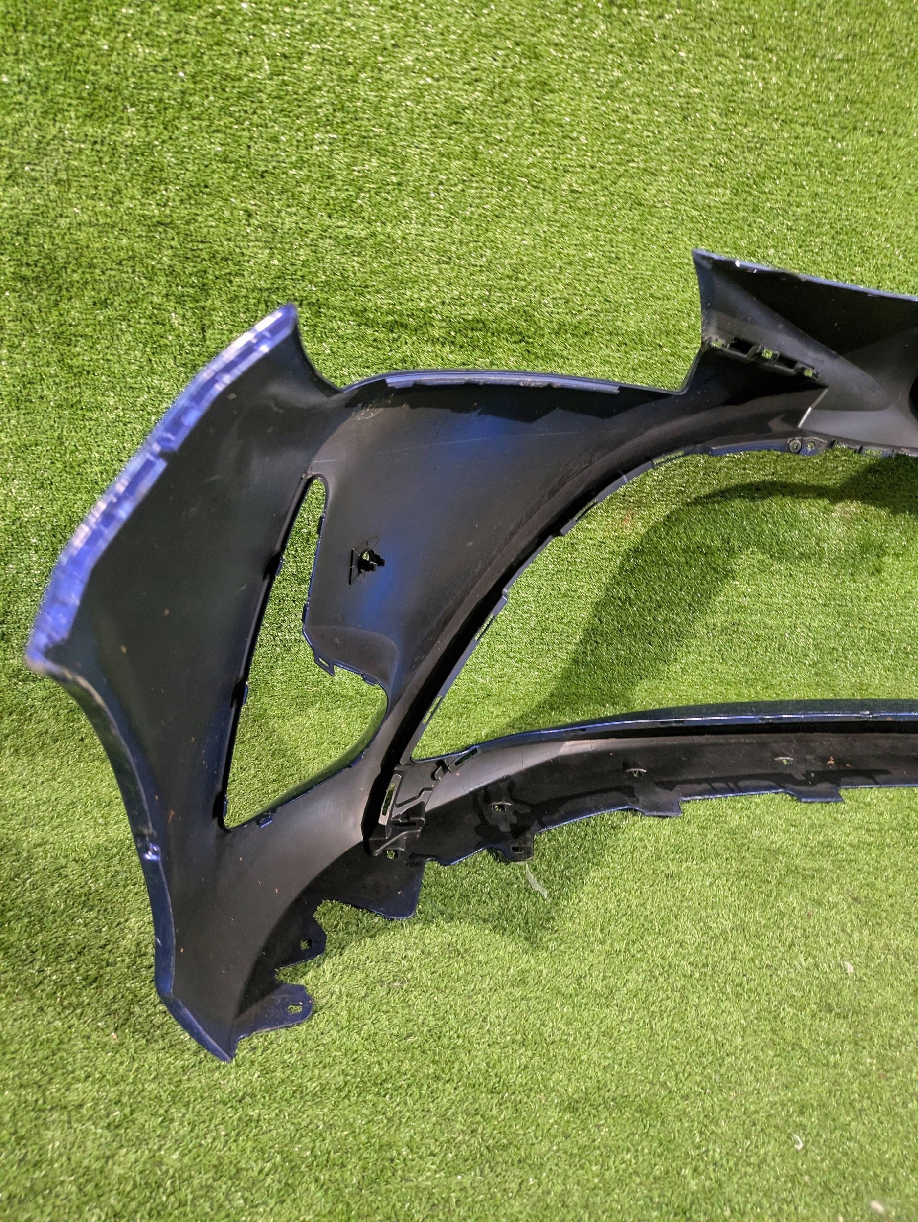 front bumper front TOYOTA YARIS III LIFT 17- NR.Z9068