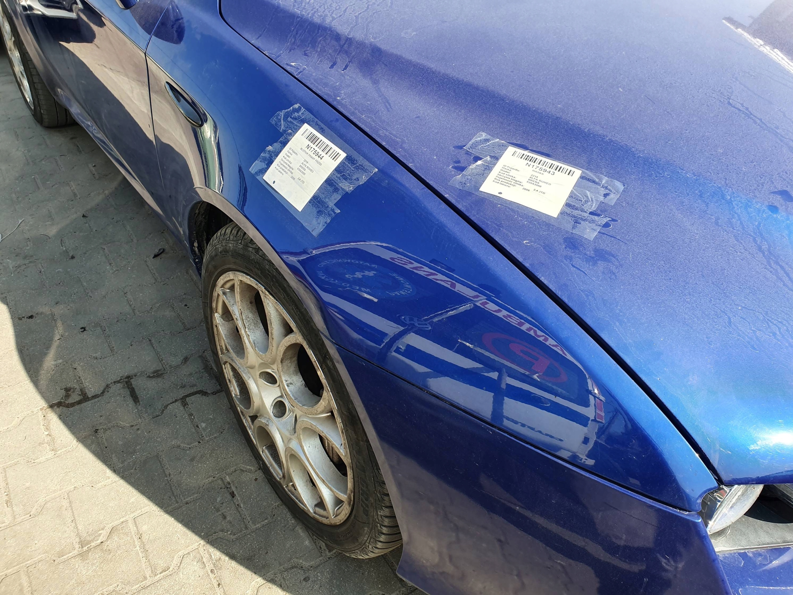 fender right front 586A ALFA ROMEO BRERA