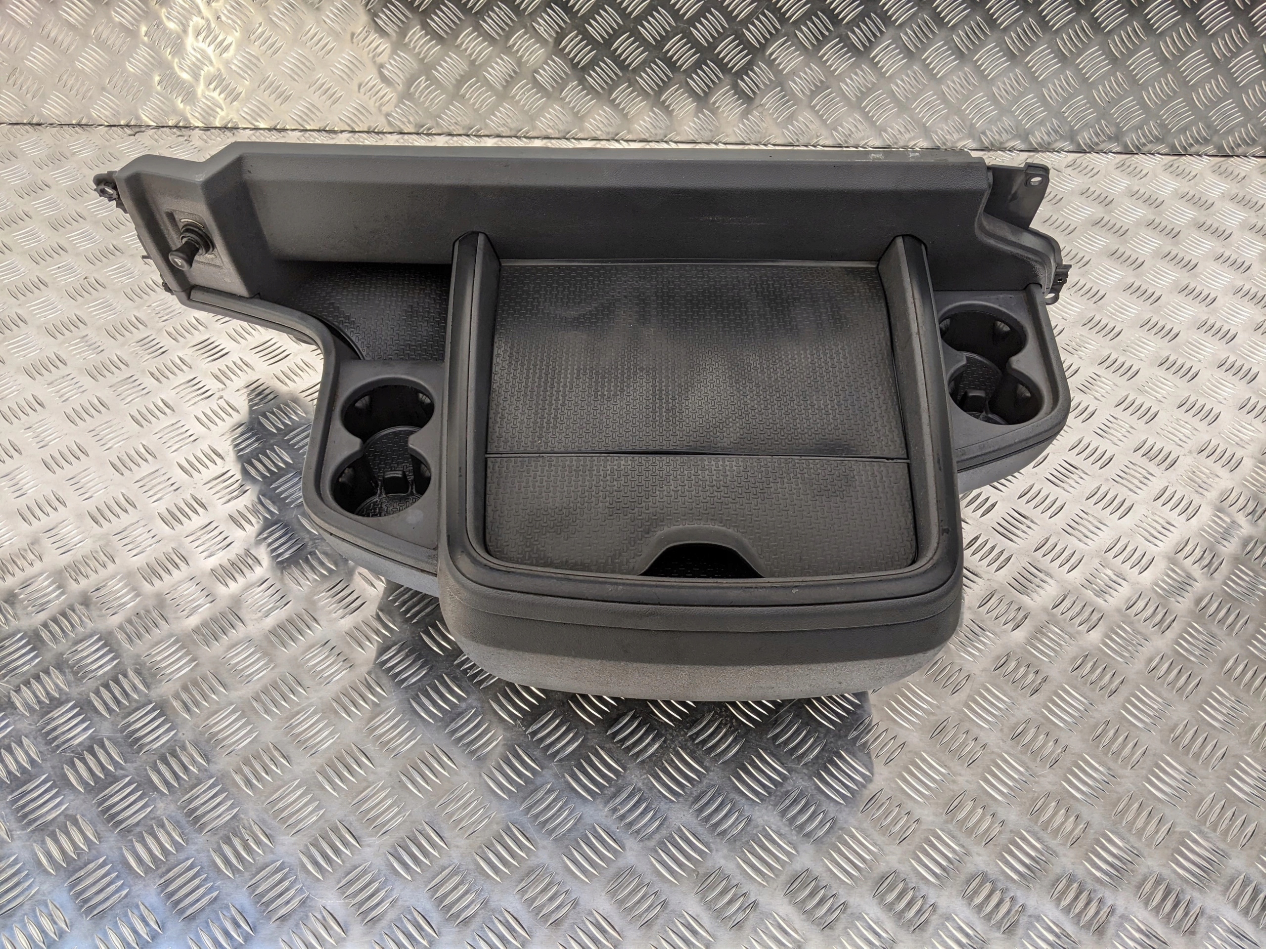 KONSOLA PÓŁKA KOKPITU SCANIA R