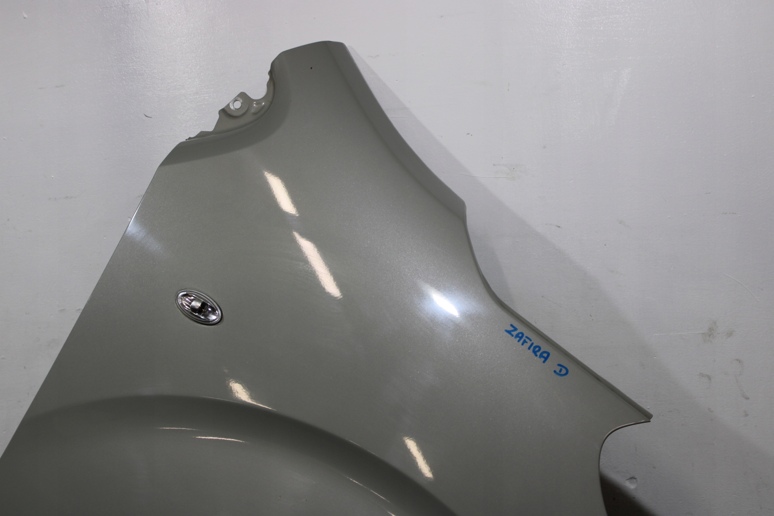 fender right front front OPEL ZAFIRA D LIFE 2.0 CDTI
