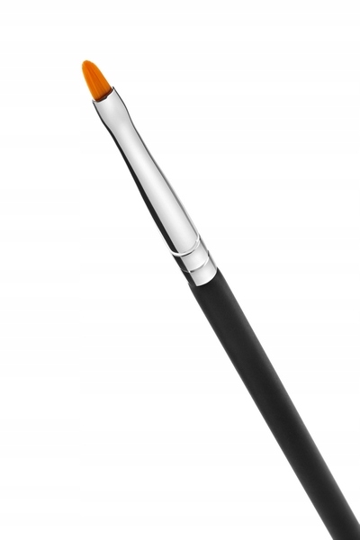 P148 HULU PERFECT CAT EYE PĘDZEL DO EYELINERA UST