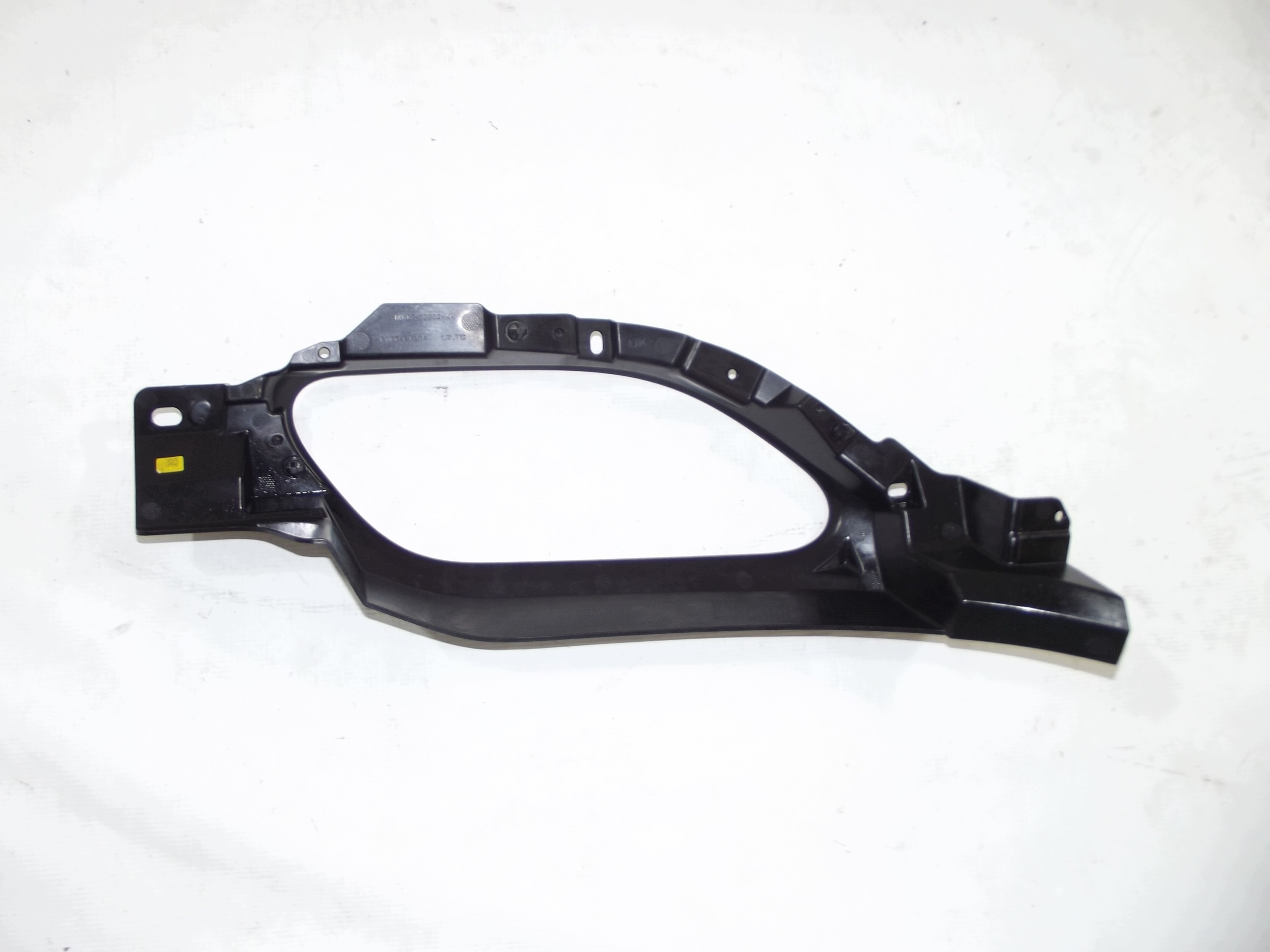 Jaguar F Pace Lift bumper bracket left rear part MK83-39686-AA