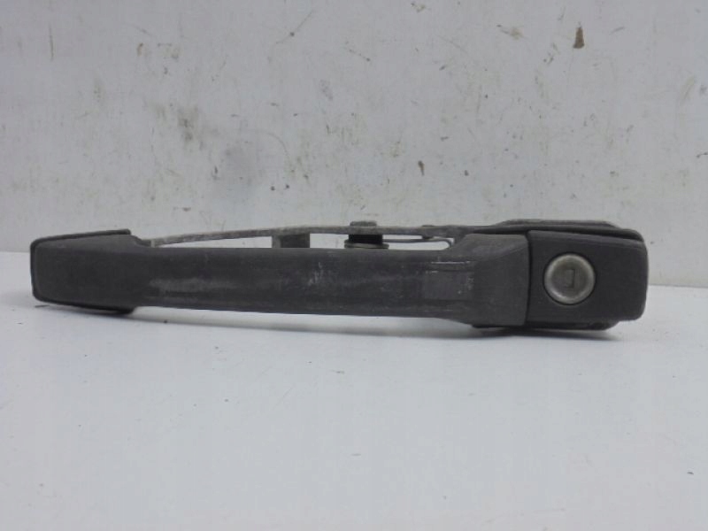 MERCEDES 190 W201 KLAMKA ZEWNETRZNA LEWA PRZOD