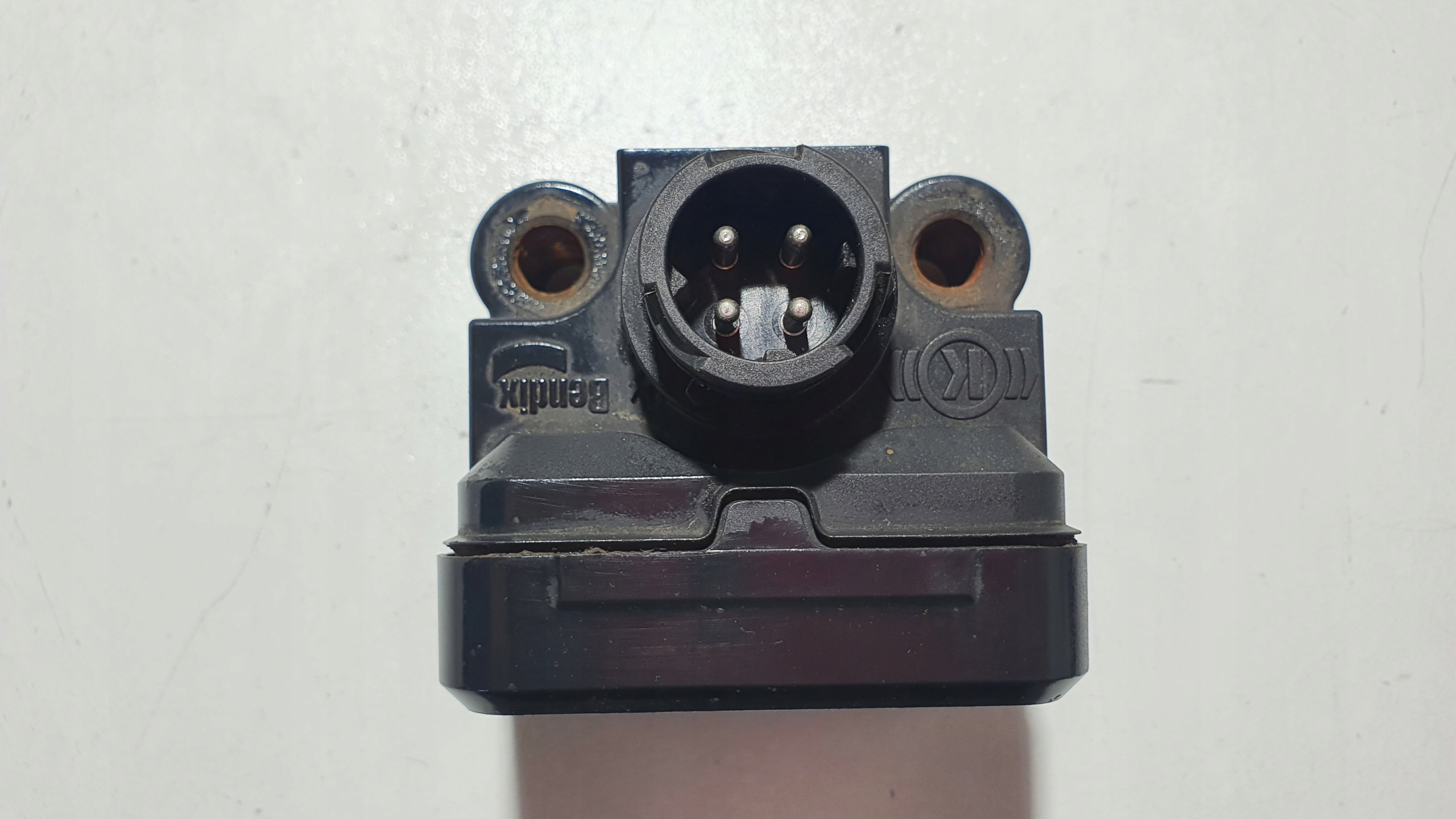 81259370051 81.25937.0051 - Датчик ESP 12V MAN TGX TGS