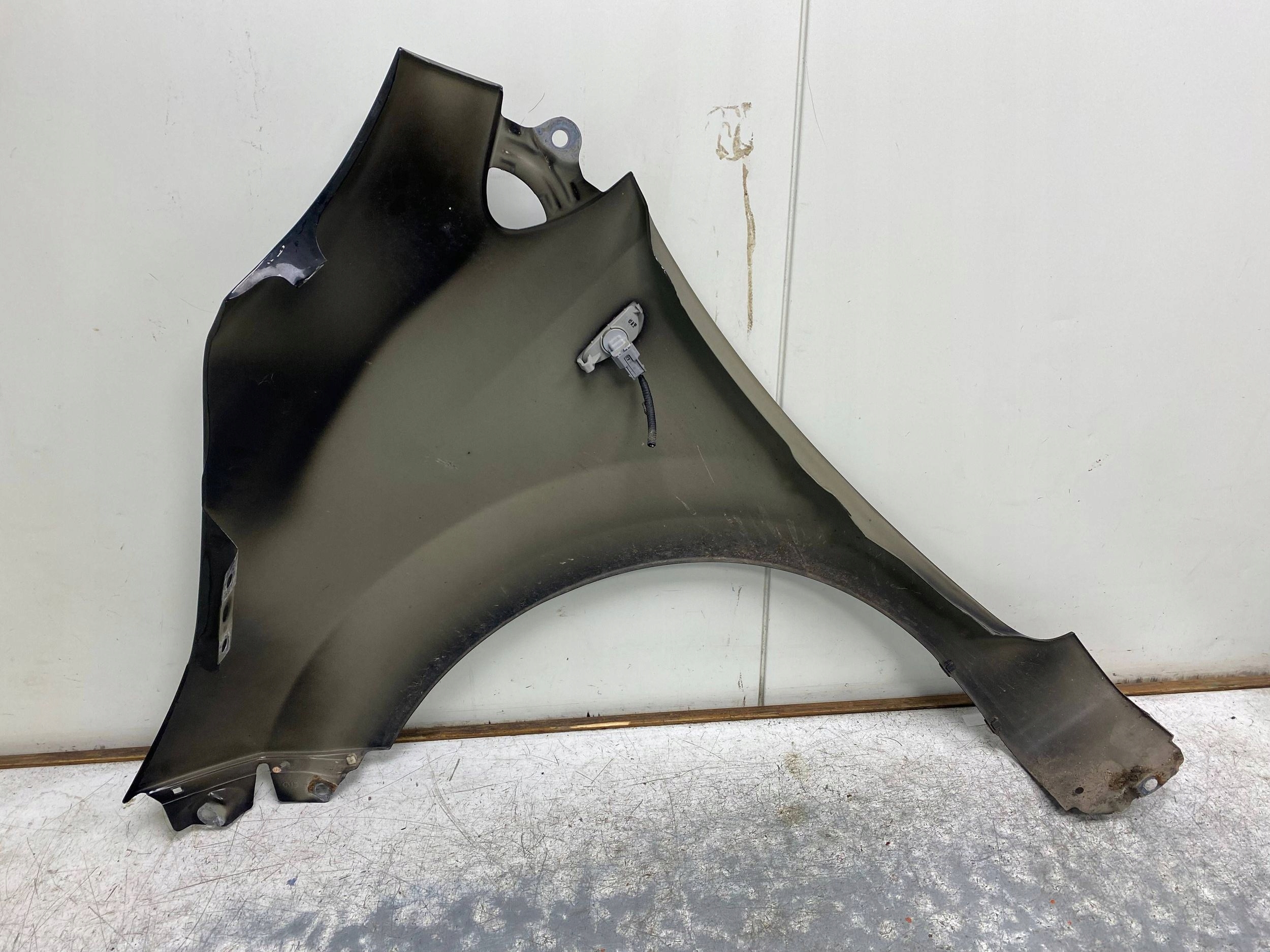 KIA PICANTO III original fender right front front ABP black