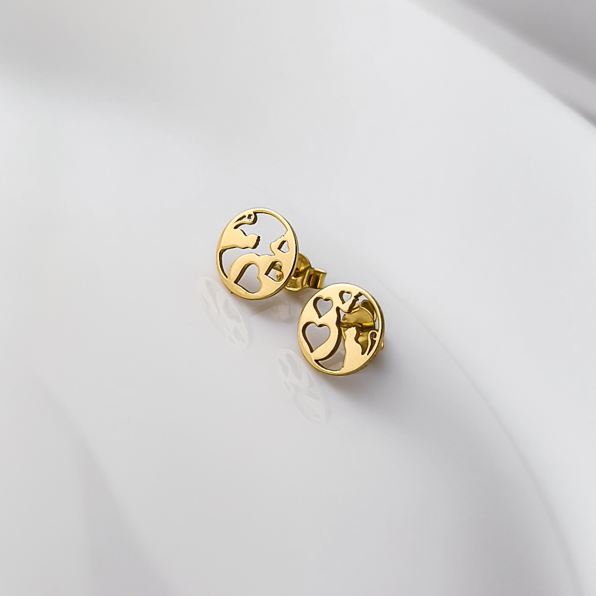 Puzetové náušnice Kočka a srdíčka v kruhu pr.585