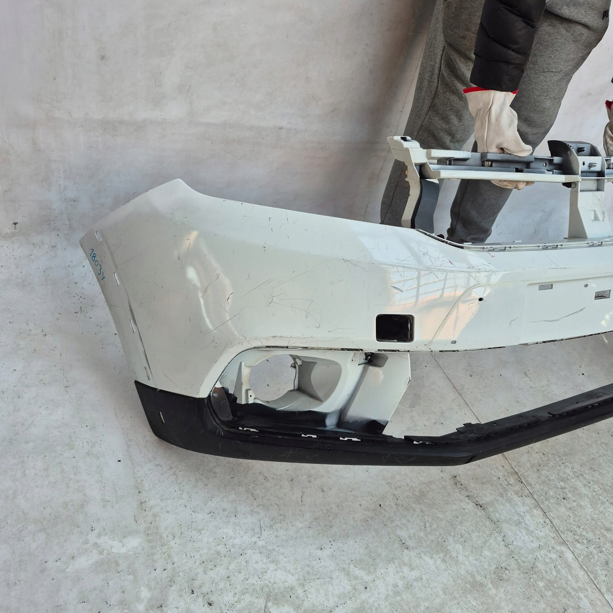 FORD TRANSIT VI 6 LIFT 18-> bumper front front PDC