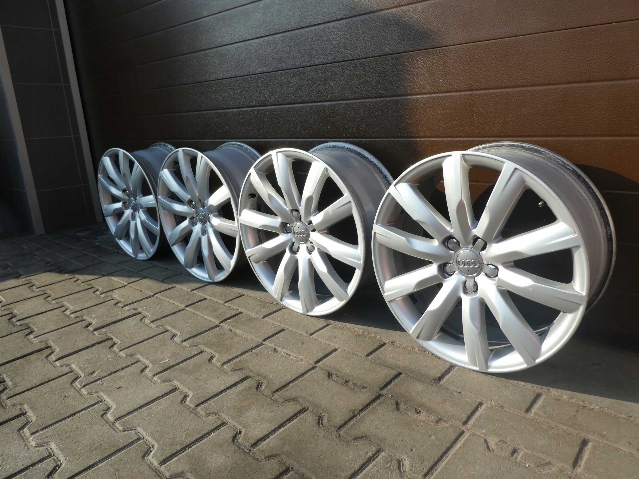 discs 19 AUDI Q5 8X19 ET39 5X112 8R0601025B