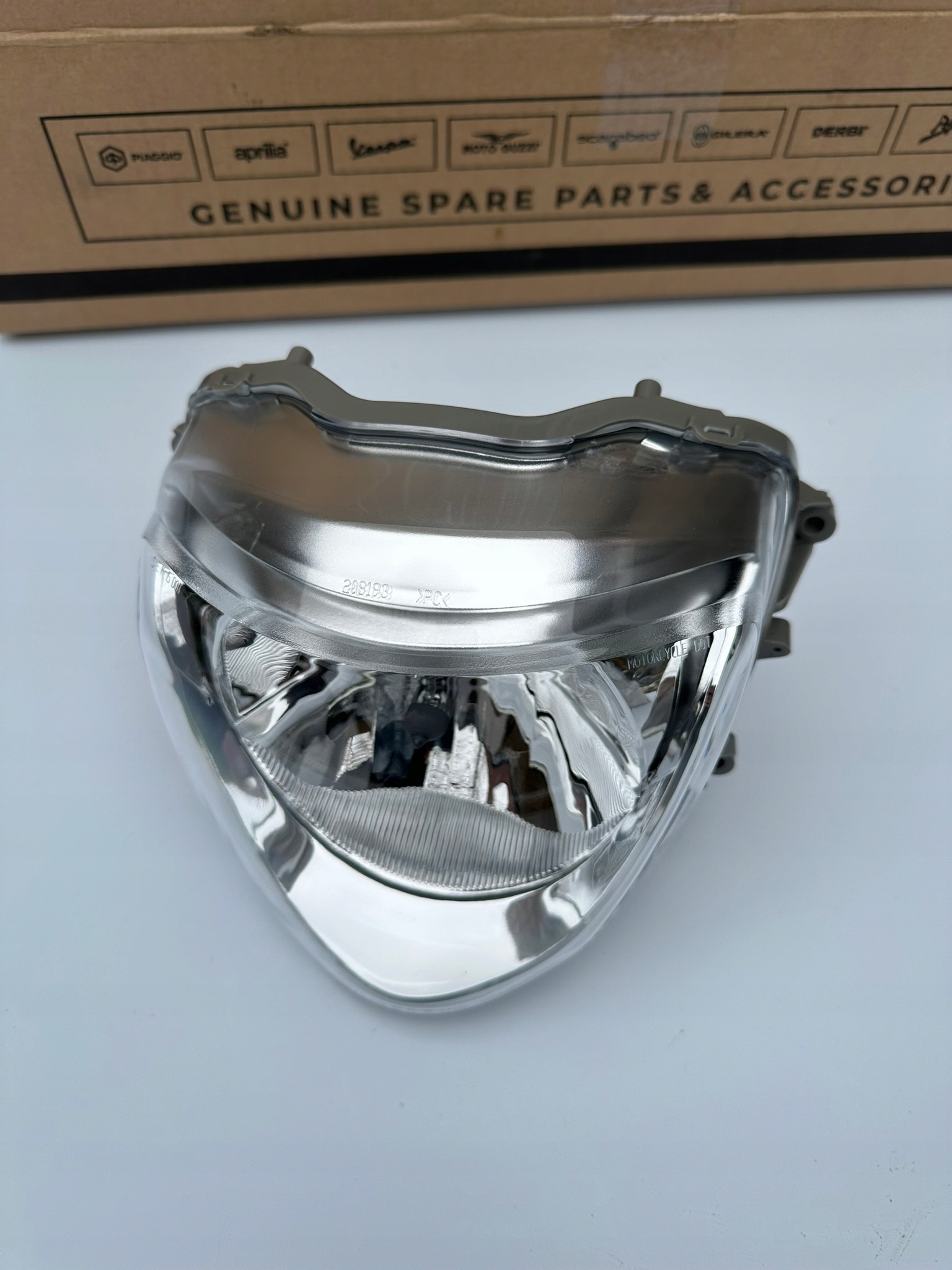 Piaggio Liberty reflektorová lampa 2015 – doteraz Nový originál
