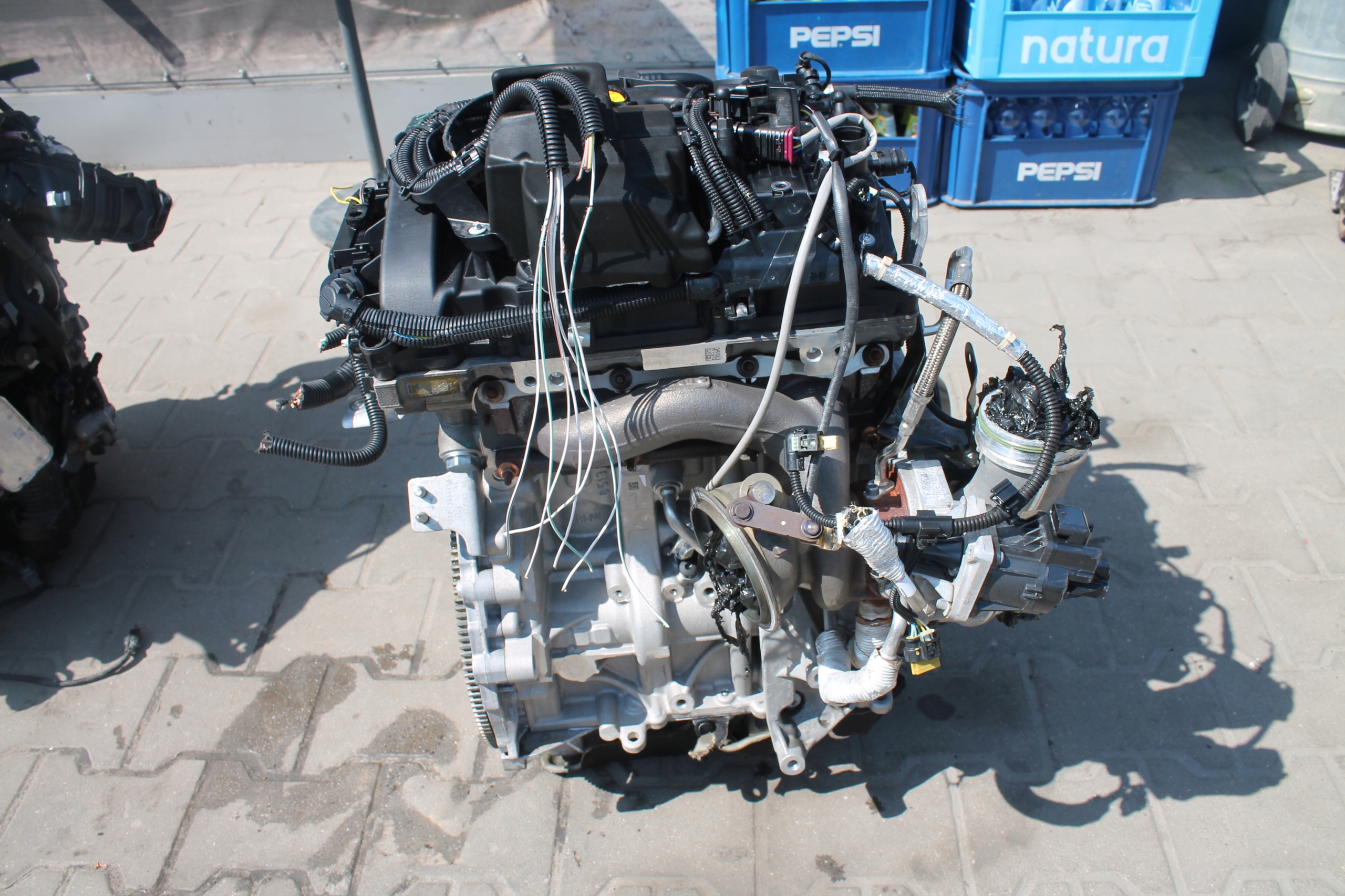 engine complete BMW 1.5 B38A15A