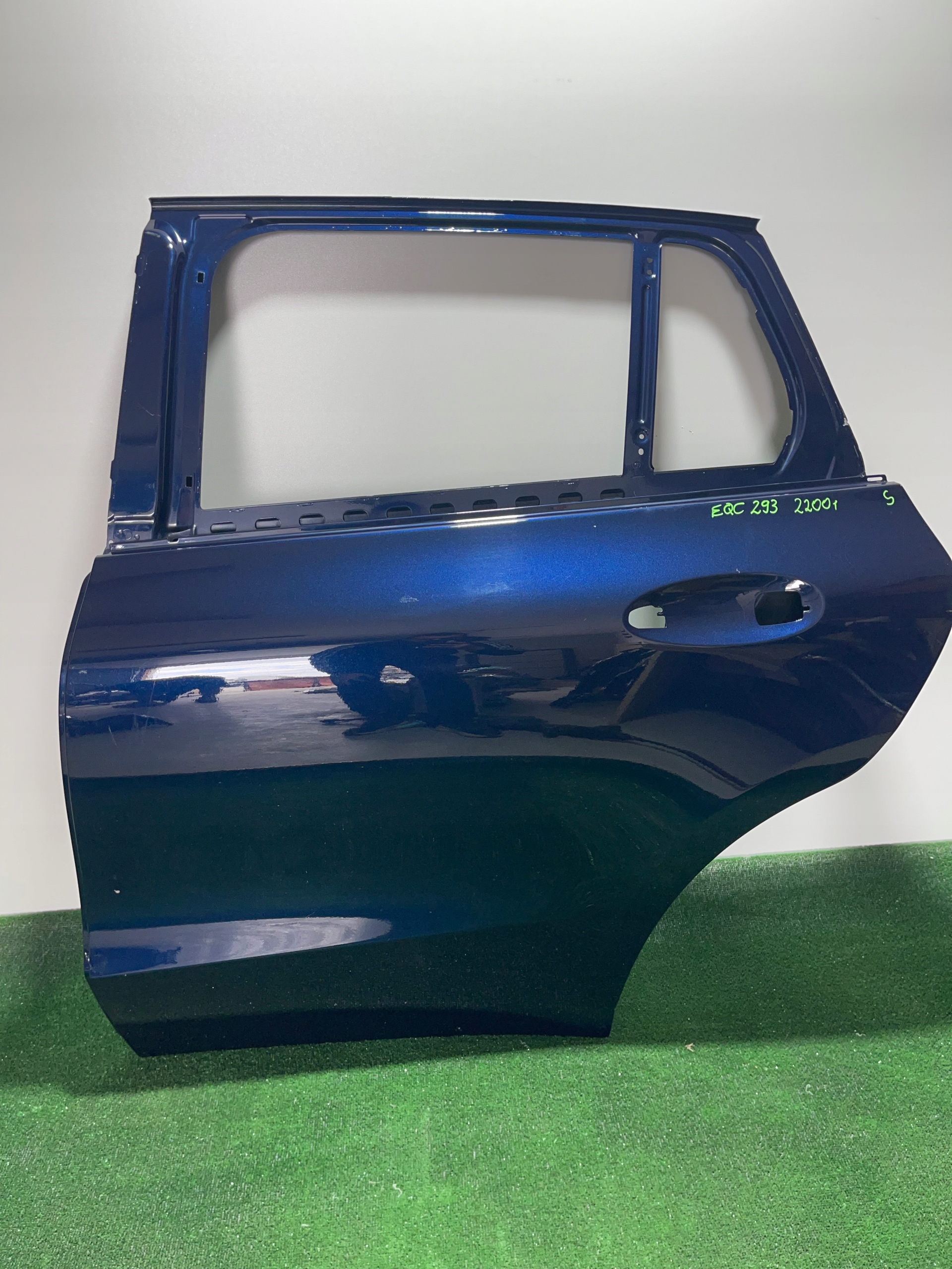 Tylne lewe drzwi lewy tył Mercedes Eqc 293 bdb