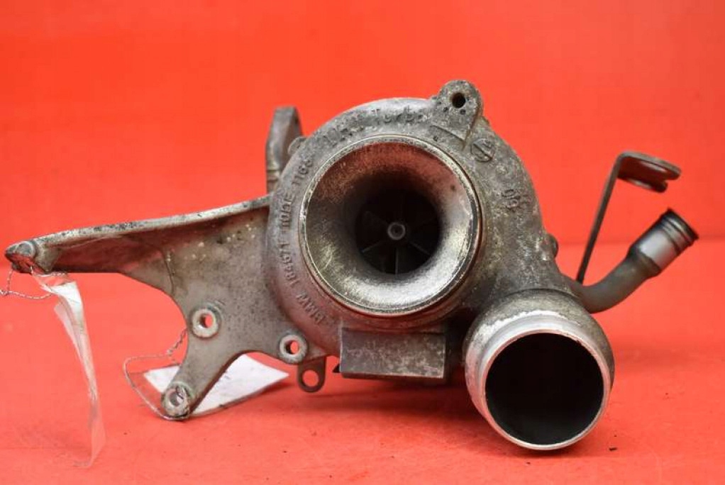 turbo TURBINA 18467110DE BMW E90 E91 2.0 D 143 KM 08-13