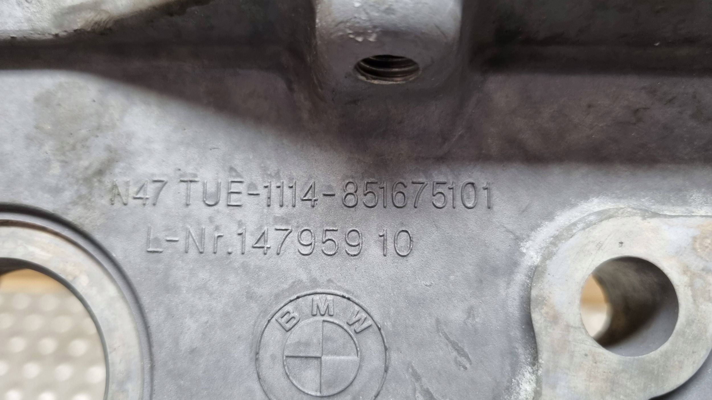 Couvercle Couvercle carter distribution 8516751 BMW F10 X1 E84 E90 E91 E92 E60 F20 F30 N47