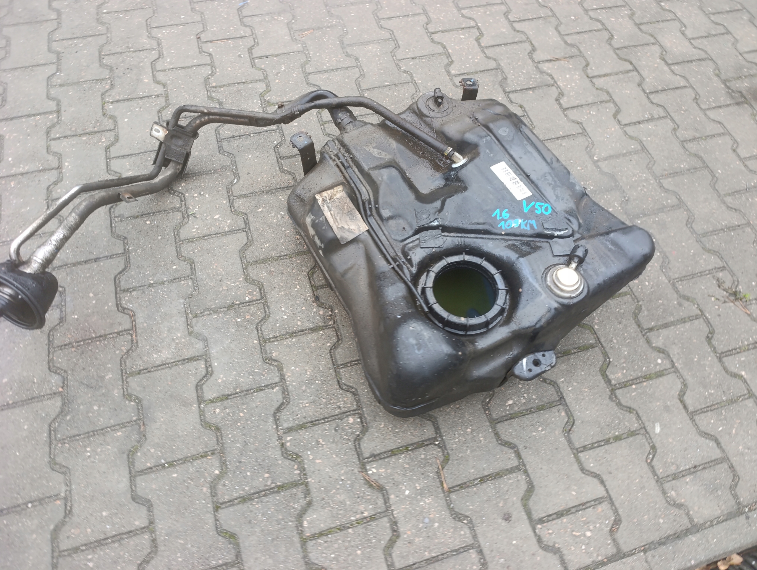 kraftstofftank tank Volvo V50 3M51-9002