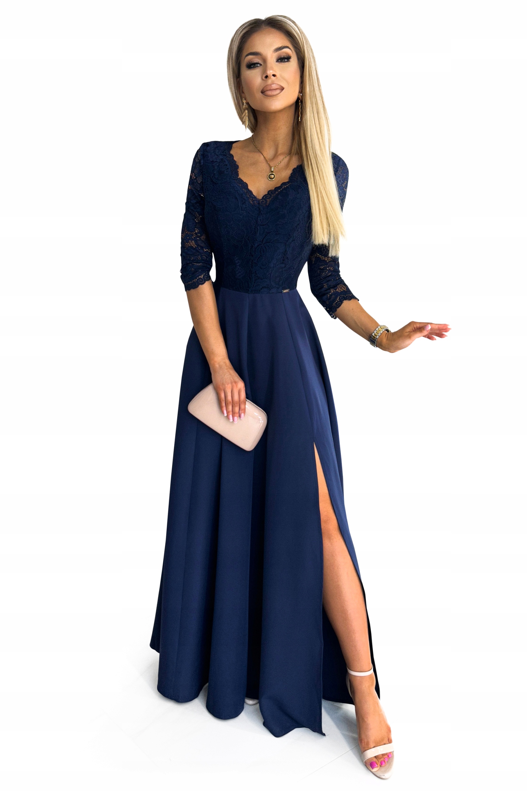 

rozkloszowana sukienka maxi granatowa