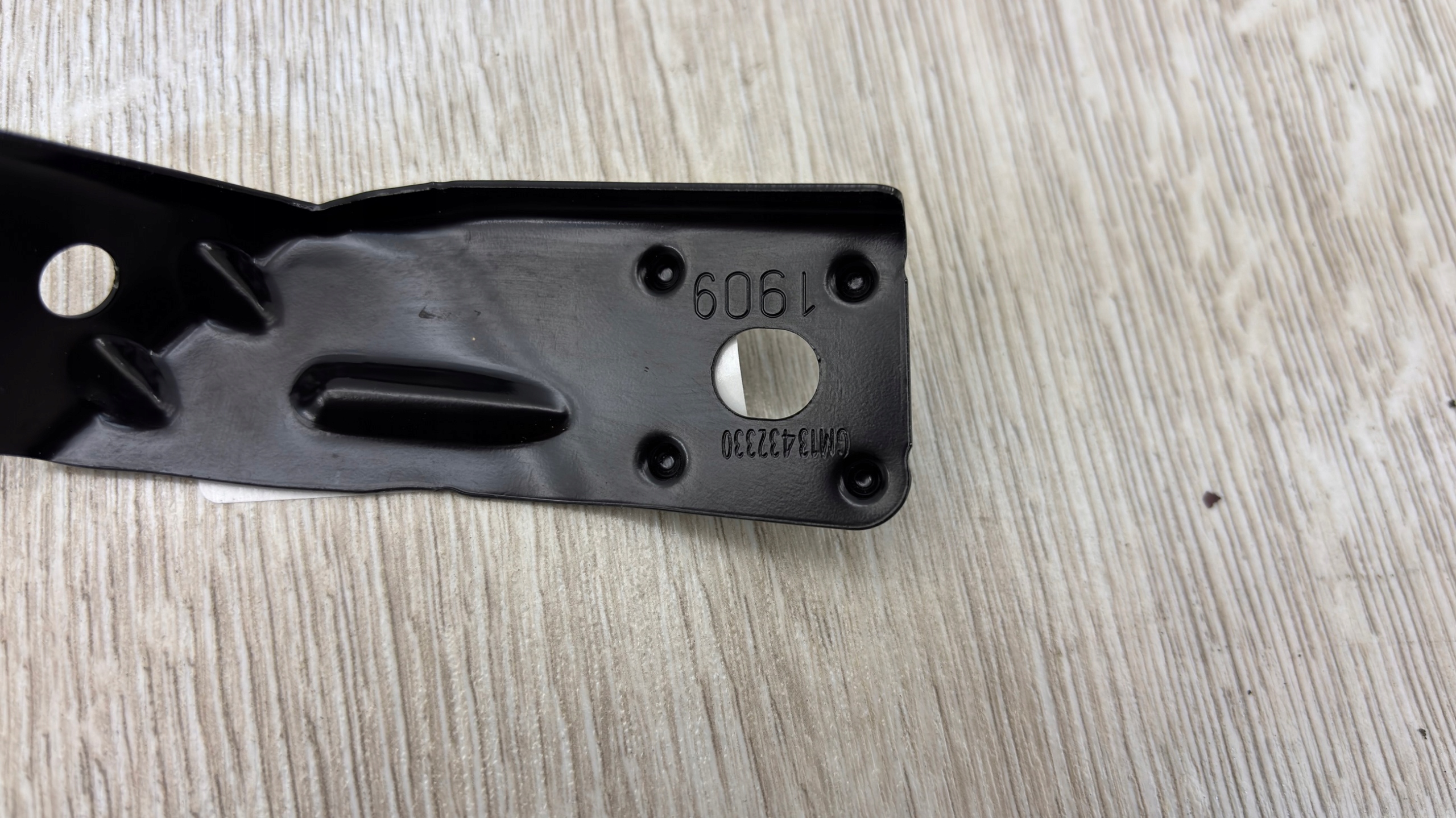 OPEL CORSA E Console Aile Gauche Avant Support plaque 13432330 PAK9/07NIK