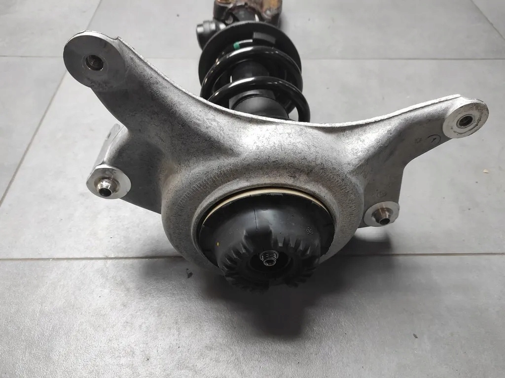 Audi A5 8T shock absorber left AKTYWNY 8F0413029B