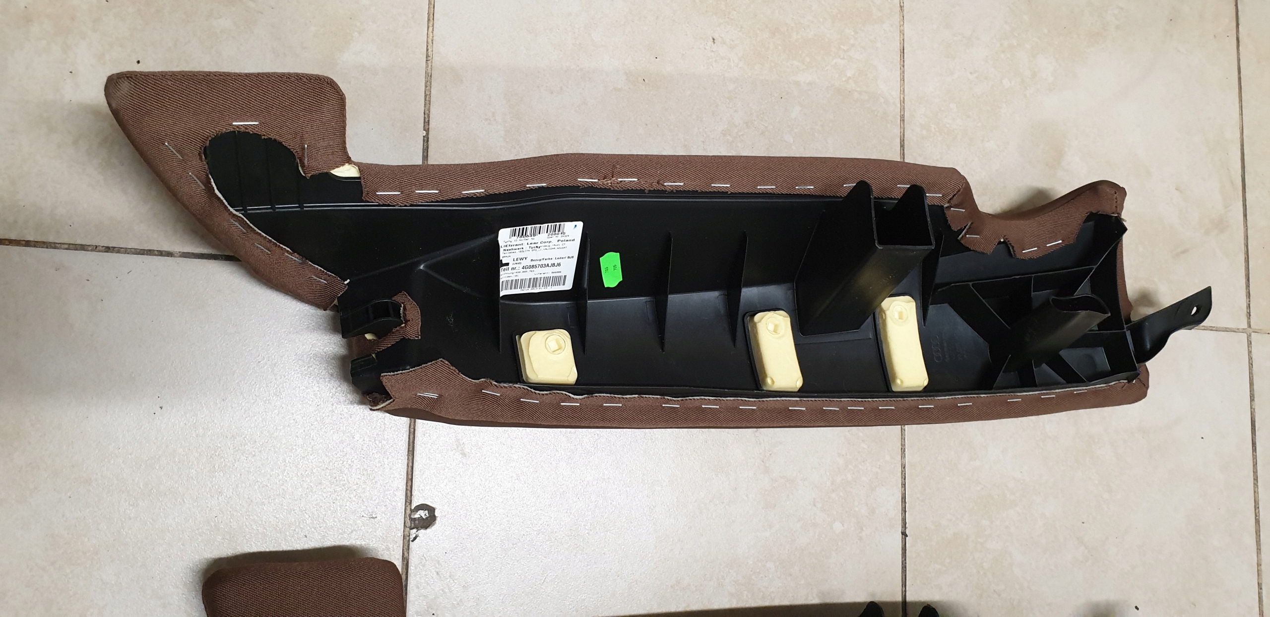 side OPARCIA KANAPY left rear part AUDI A6 C7 4G leather OE